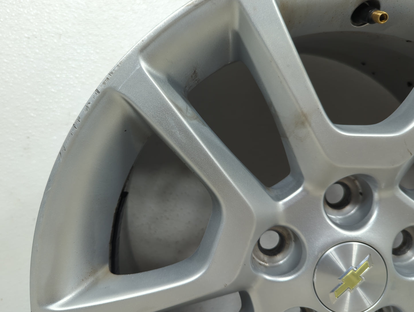 2015 Chevrolet Malibu Oem Wheel Rim 5026608 - Oemusedautoparts1.com