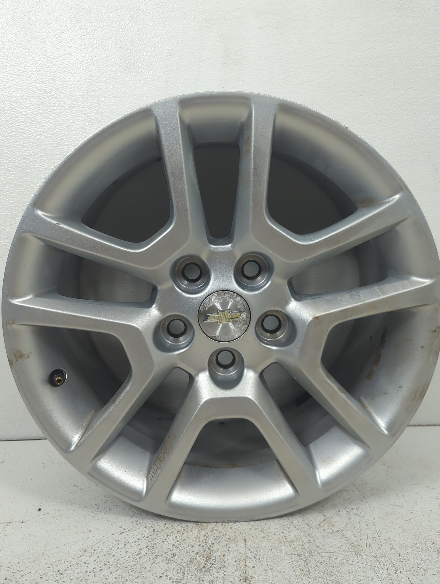 2015 Chevrolet Malibu Oem Wheel Rim 5026609 - Oemusedautoparts1.com