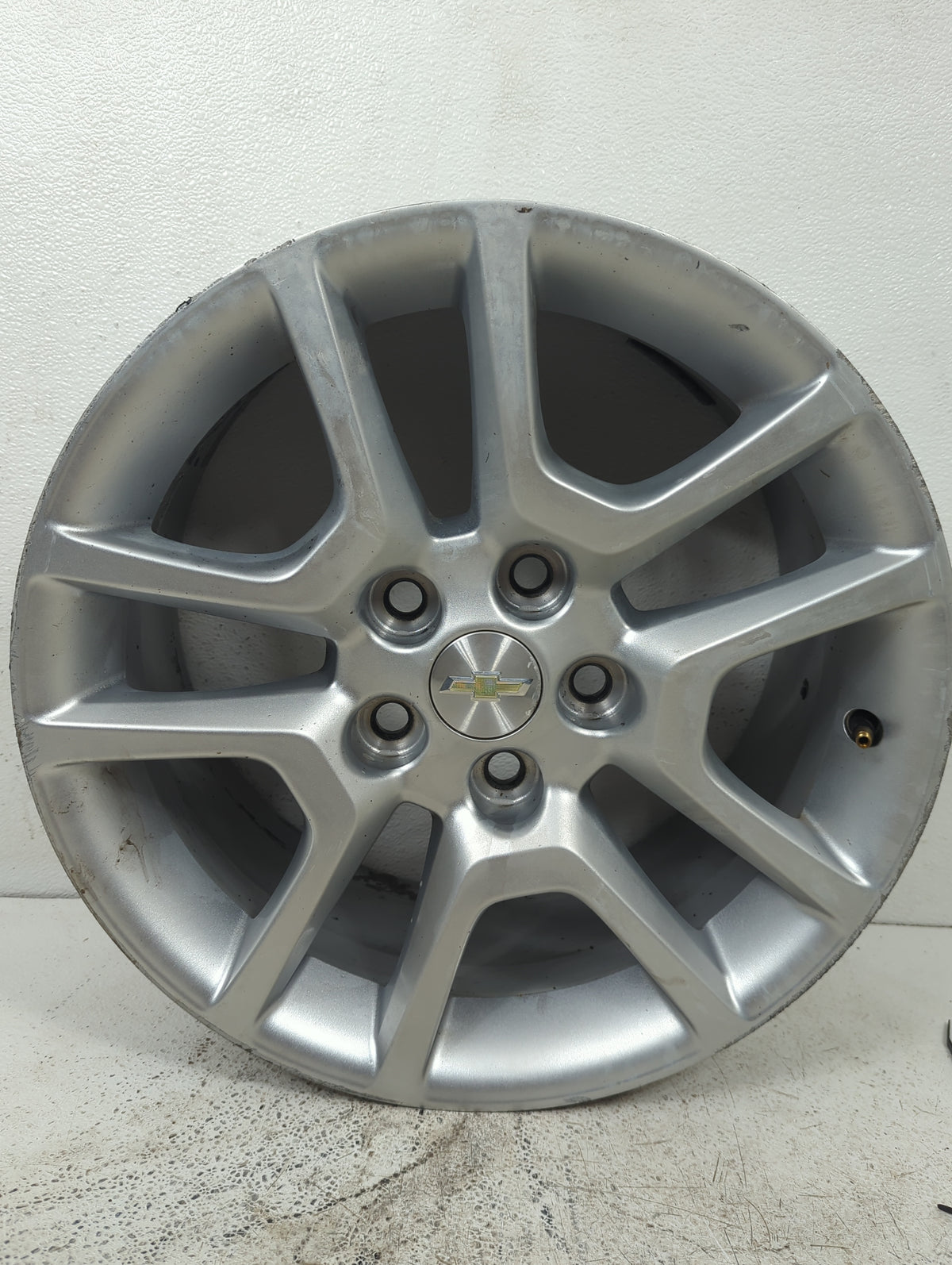 2015 Chevrolet Malibu Oem Wheel Rim 5026610 - Oemusedautoparts1.com