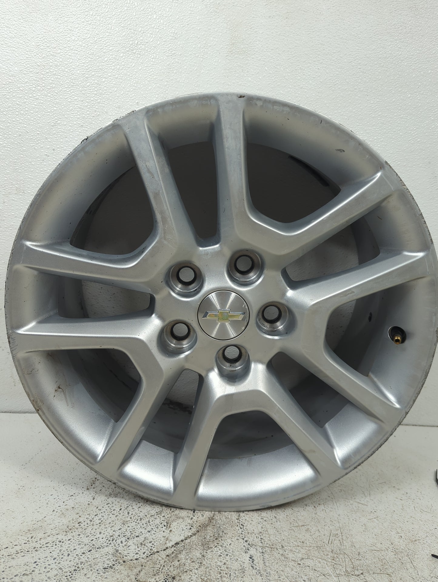 2015 Chevrolet Malibu Oem Wheel Rim 5026610 - Oemusedautoparts1.com