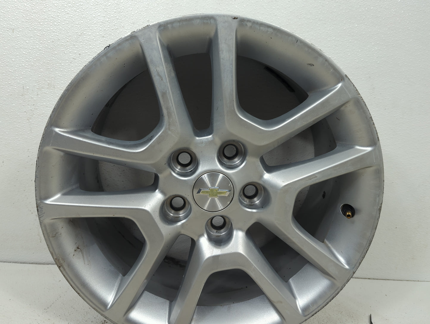 2015 Chevrolet Malibu Oem Wheel Rim 5026610 - Oemusedautoparts1.com