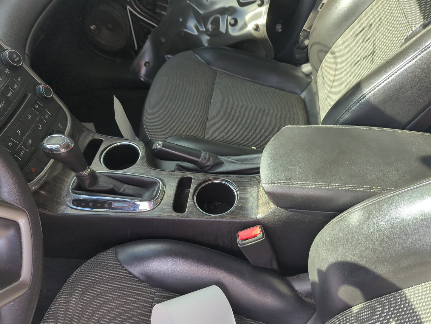 2015 Chevrolet Malibu Center Floor Console Fits OEM Used Auto Parts - Oemusedautoparts1.com