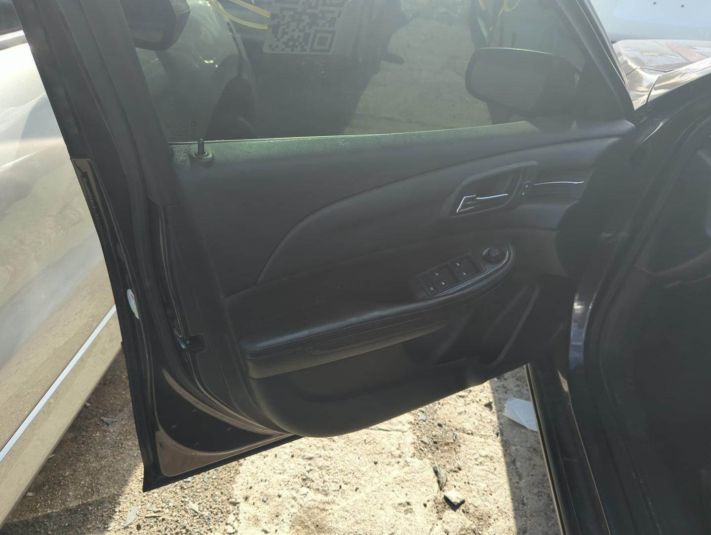 2015 Chevrolet Malibu Front Left Driver Interior Door Panel Trim 5026643 - Oemusedautoparts1.com