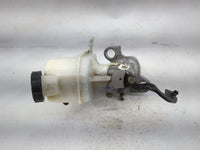 2013-2016 Chevrolet Malibu Brake Master Cylinder 5026687 - Oemusedautoparts1.com