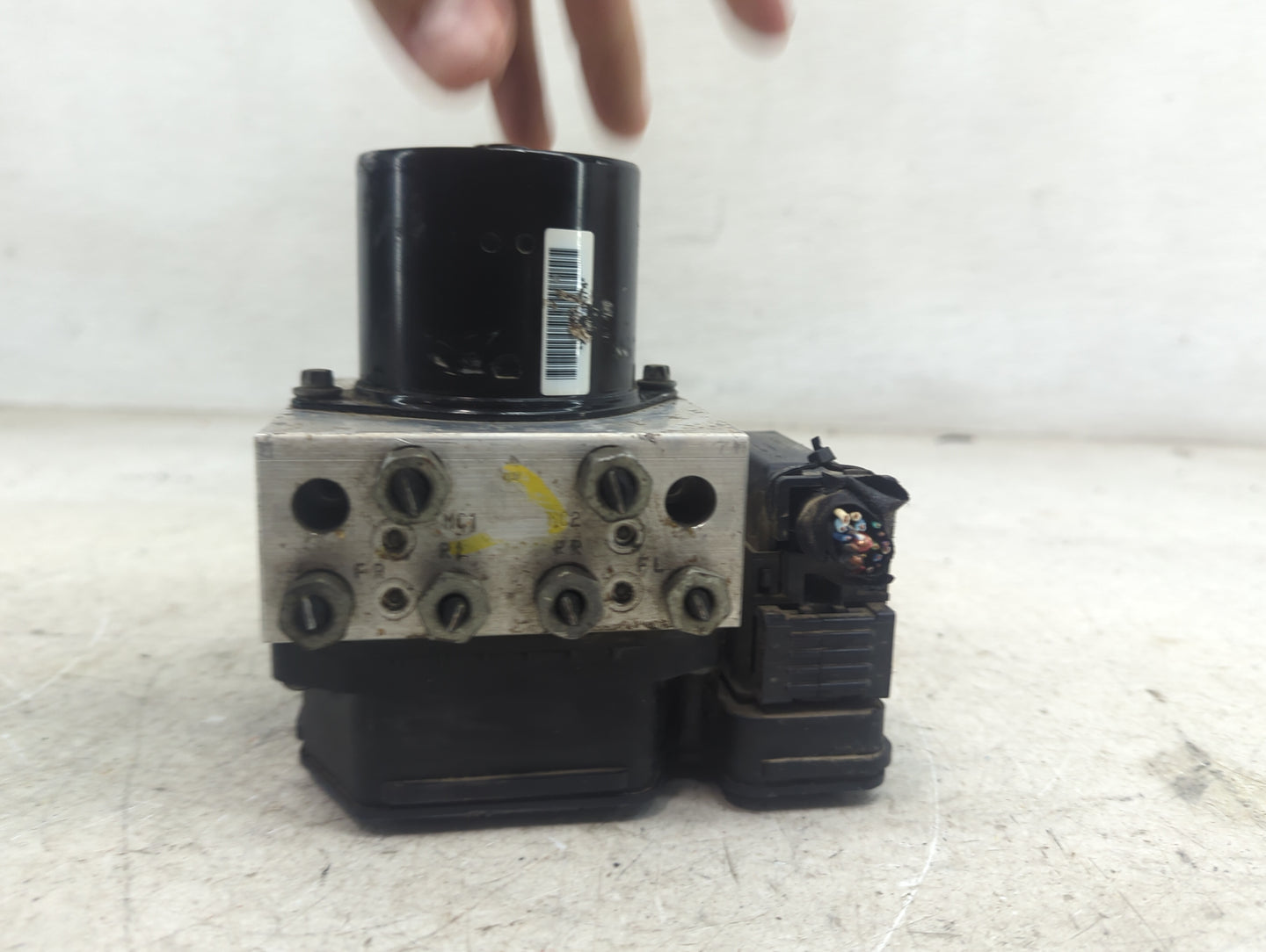2013-2016 Chevrolet Malibu ABS Pump Control Module Replacement Fits Fits 2012 2013 2014 2015 2016 OEM Used Auto Parts - Oemu