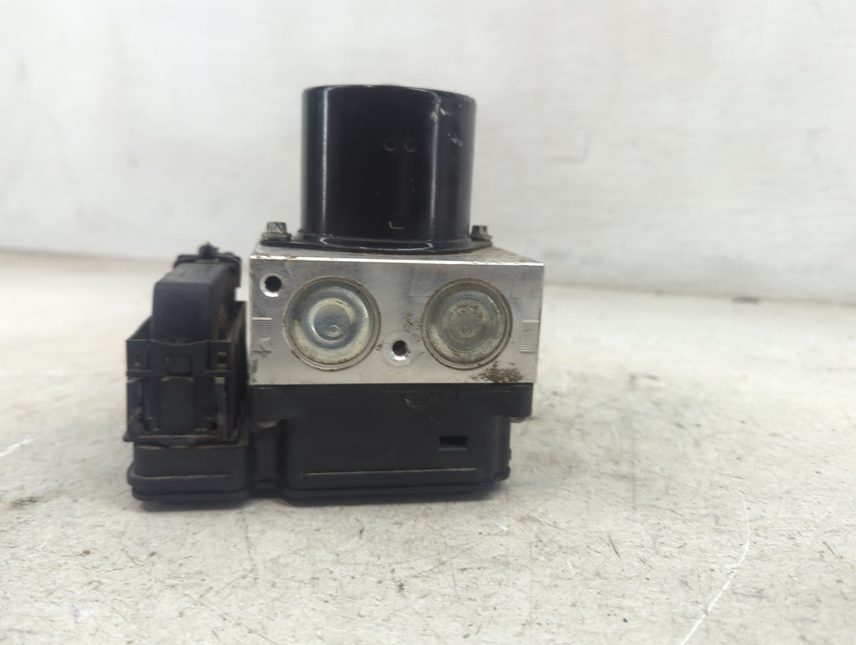 2013-2016 Chevrolet Malibu ABS Pump Control Module Replacement Fits Fits 2012 2013 2014 2015 2016 OEM Used Auto Parts - Oemu