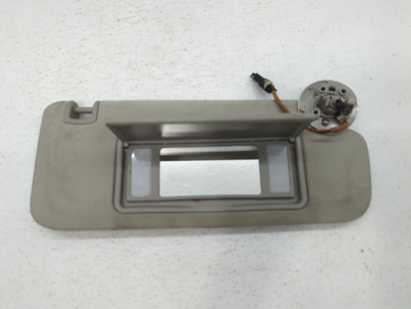 2013-2016 Chevrolet Malibu Sun Visor Shade Replacement Passenger Right Mirror Fits Fits 2013 2014 2015 2016 OEM Used Auto Pa