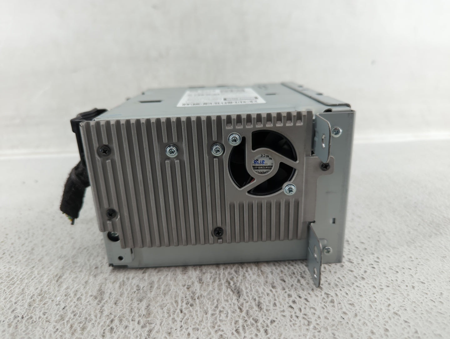 2014-2016 Chevrolet Malibu Am Fm Cd Player Radio Receiver - Oemusedautoparts1.com