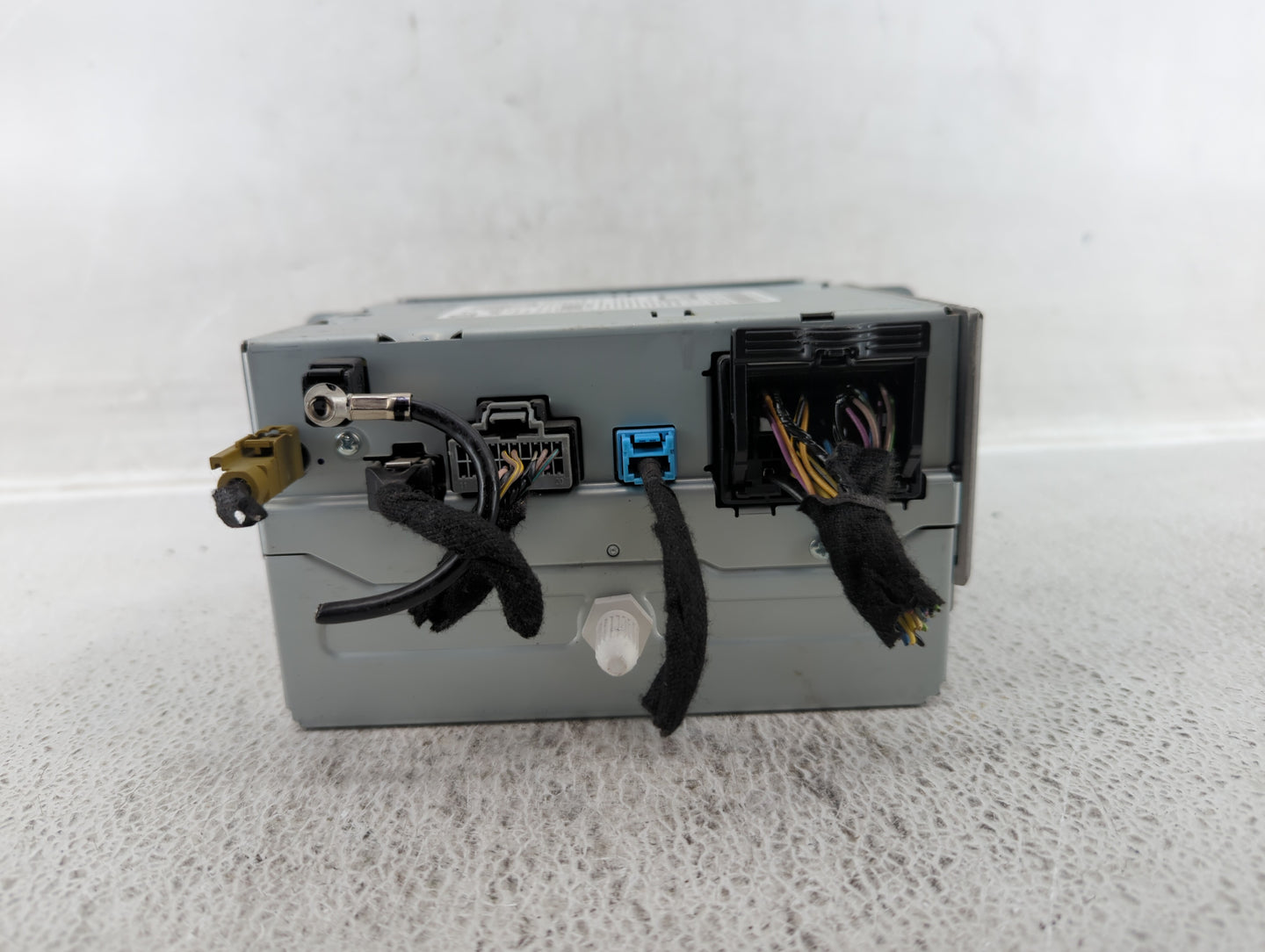 2014-2016 Chevrolet Malibu Am Fm Cd Player Radio Receiver - Oemusedautoparts1.com