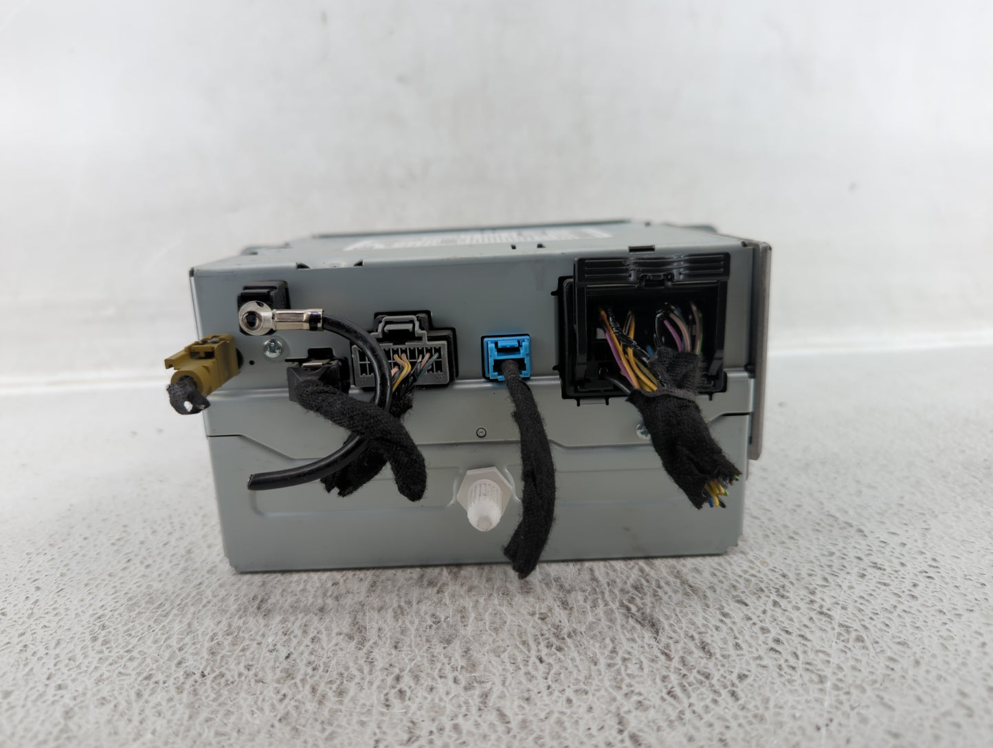 2014-2016 Chevrolet Malibu Am Fm Cd Player Radio Receiver - Oemusedautoparts1.com