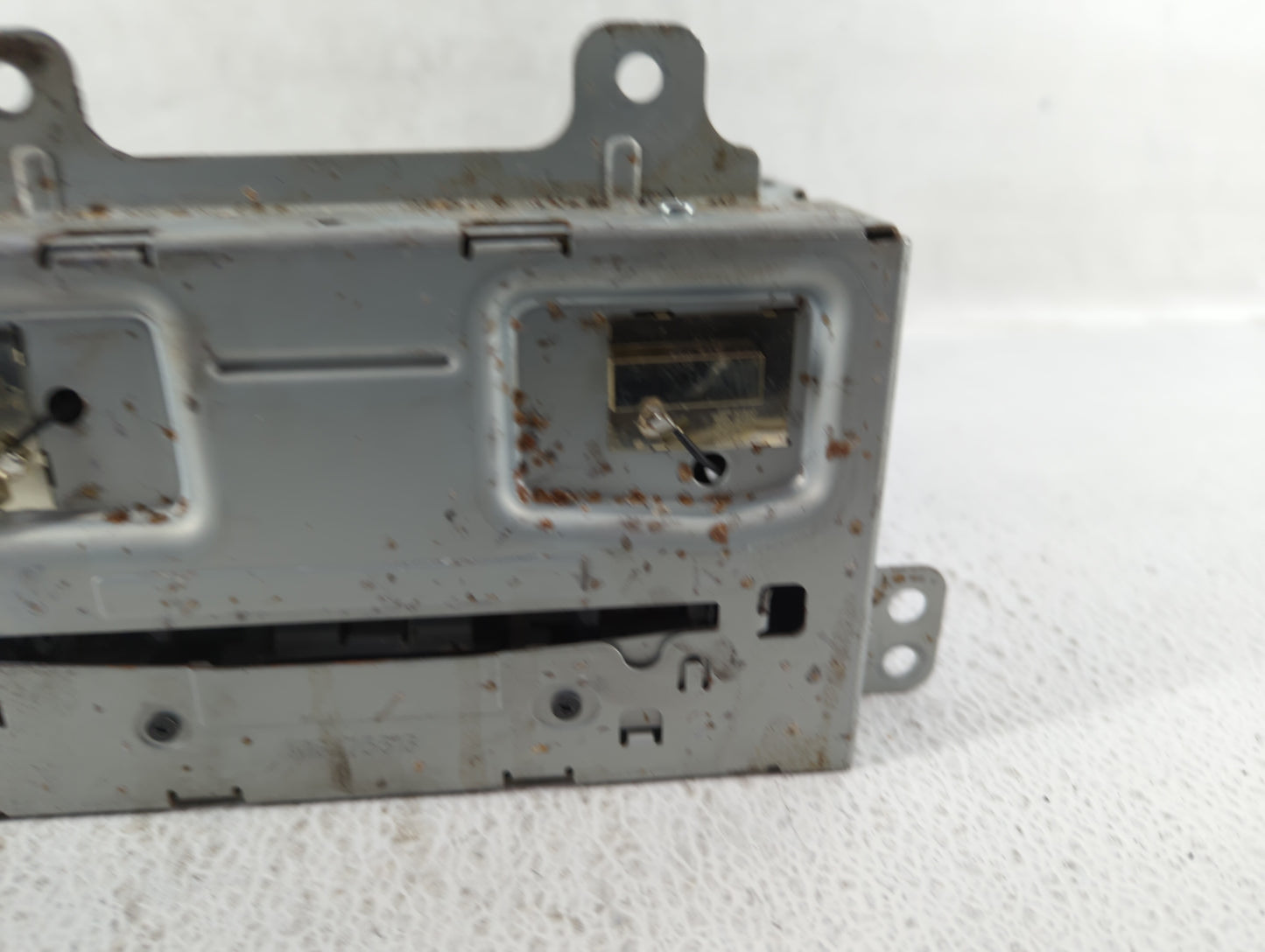 2014-2016 Chevrolet Malibu Am Fm Cd Player Radio Receiver - Oemusedautoparts1.com