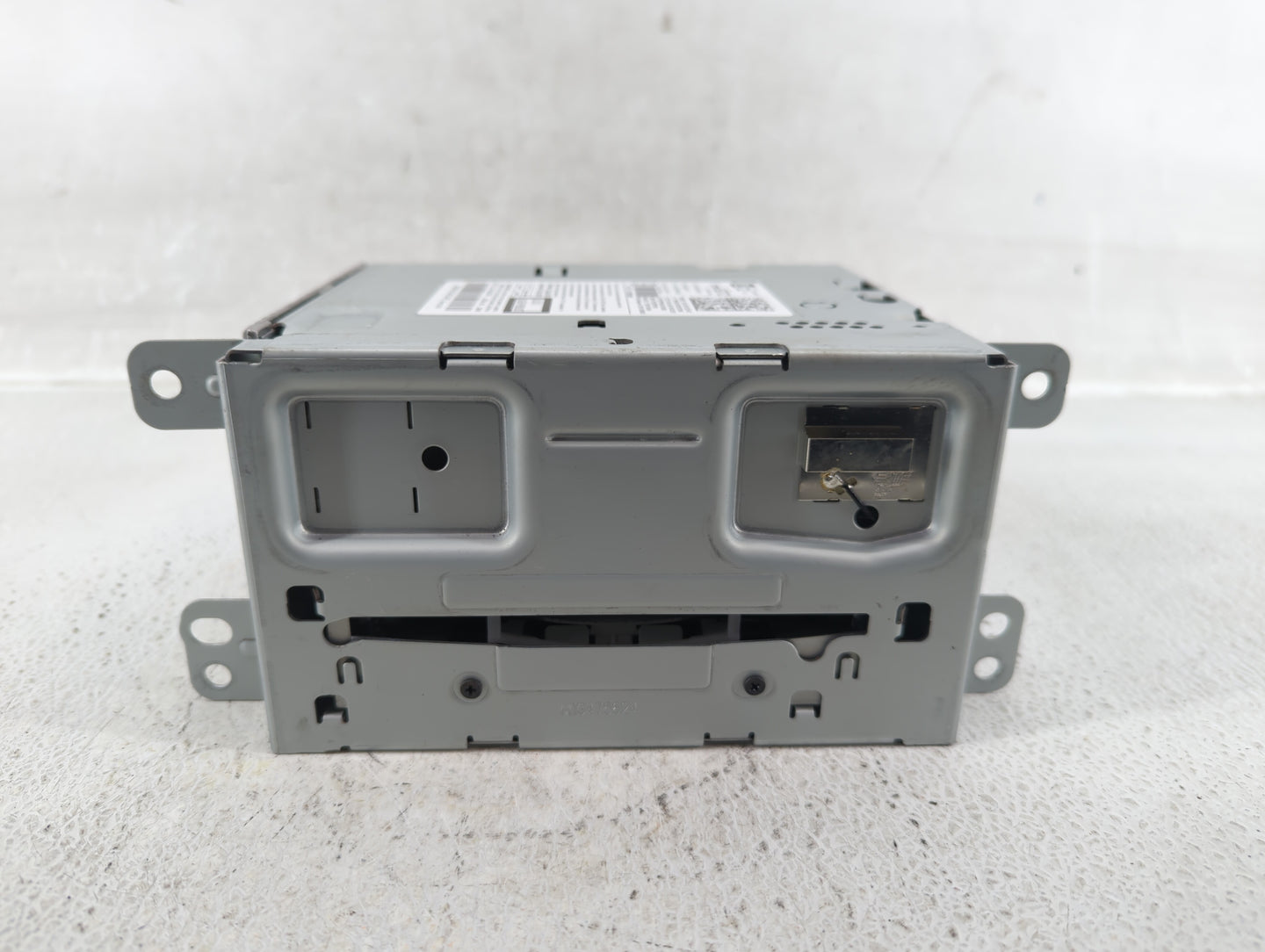 2015 Chevrolet Malibu Am Fm Cd Player Radio Receiver - Oemusedautoparts1.com
