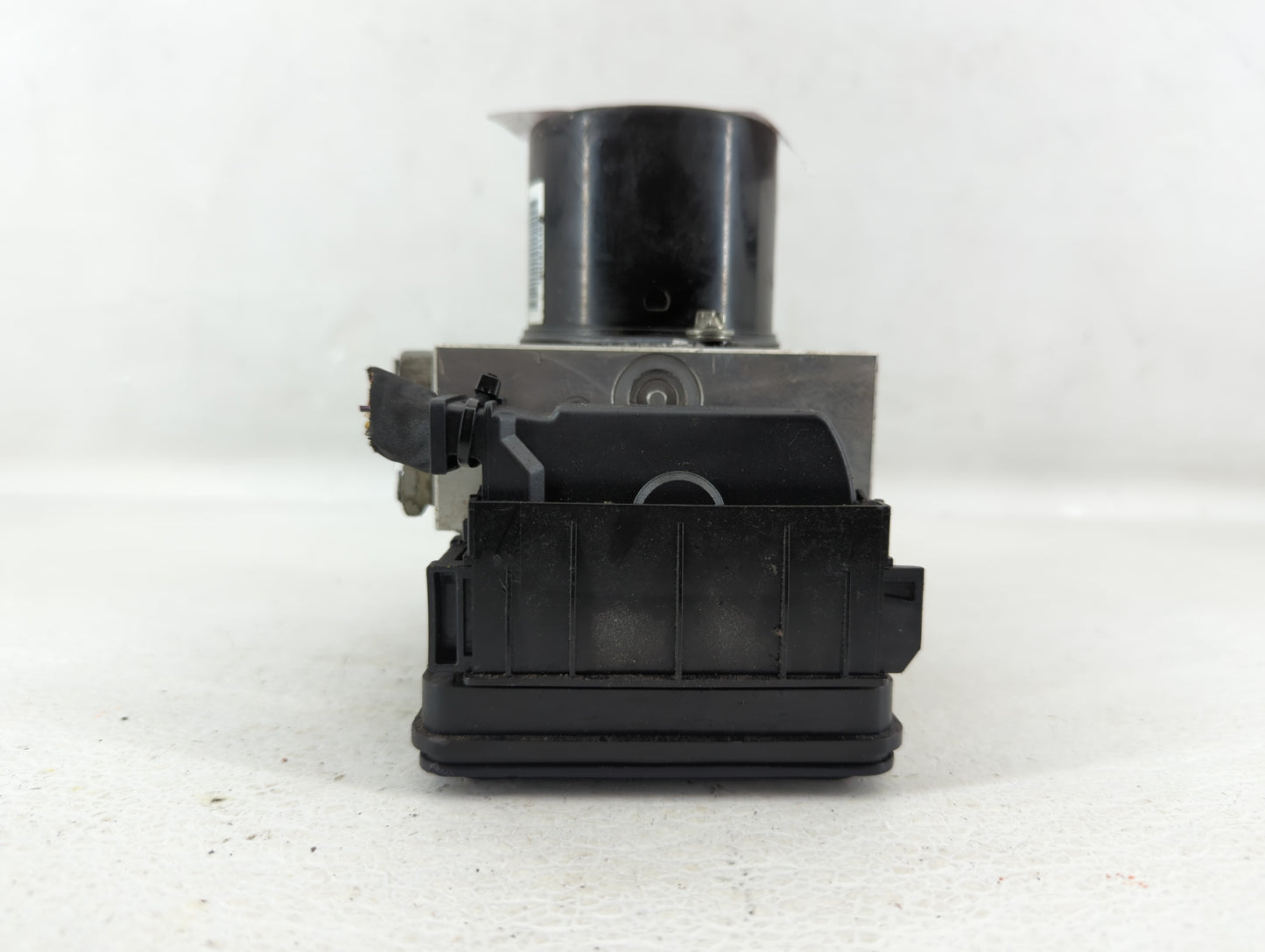 2013-2016 Chevrolet Malibu ABS Pump Control Module Replacement P/N:22863598 Fits Fits 2012 2013 2014 2015 2016 OEM Used Auto