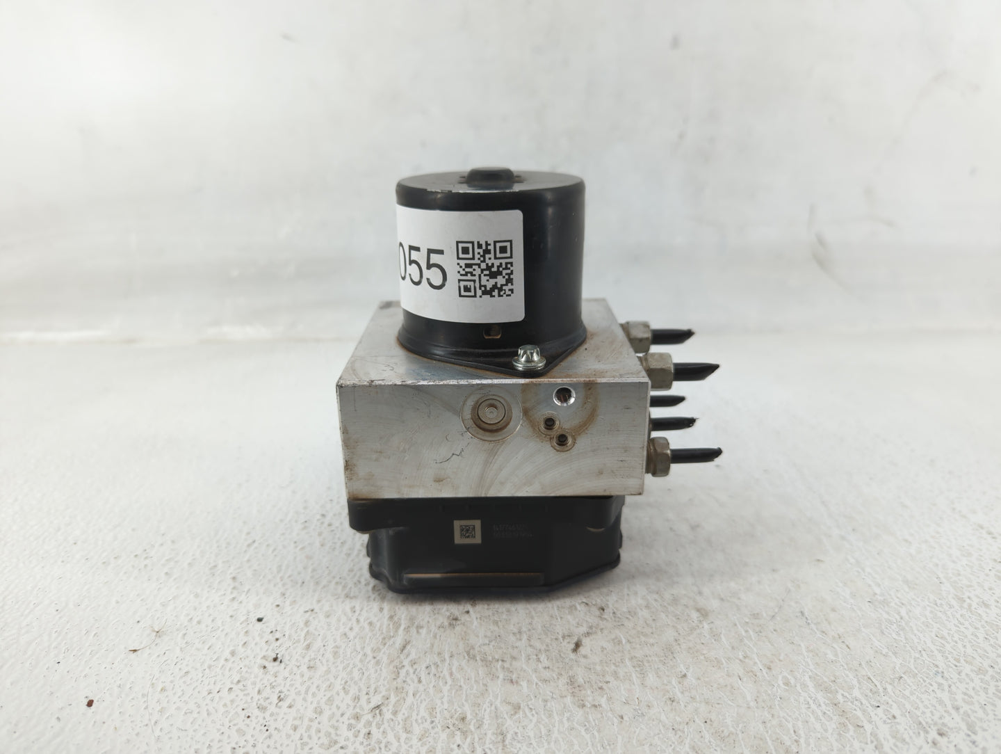 2013-2016 Chevrolet Malibu ABS Pump Control Module Replacement P/N:22863598 Fits Fits 2012 2013 2014 2015 2016 OEM Used Auto