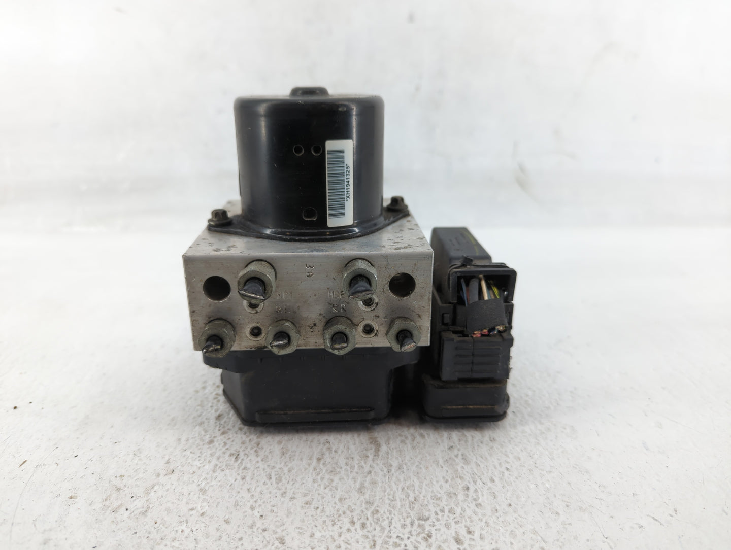 2013-2016 Chevrolet Malibu ABS Pump Control Module Replacement P/N:222863598 Fits Fits 2012 2013 2014 2015 2016 OEM Used Aut
