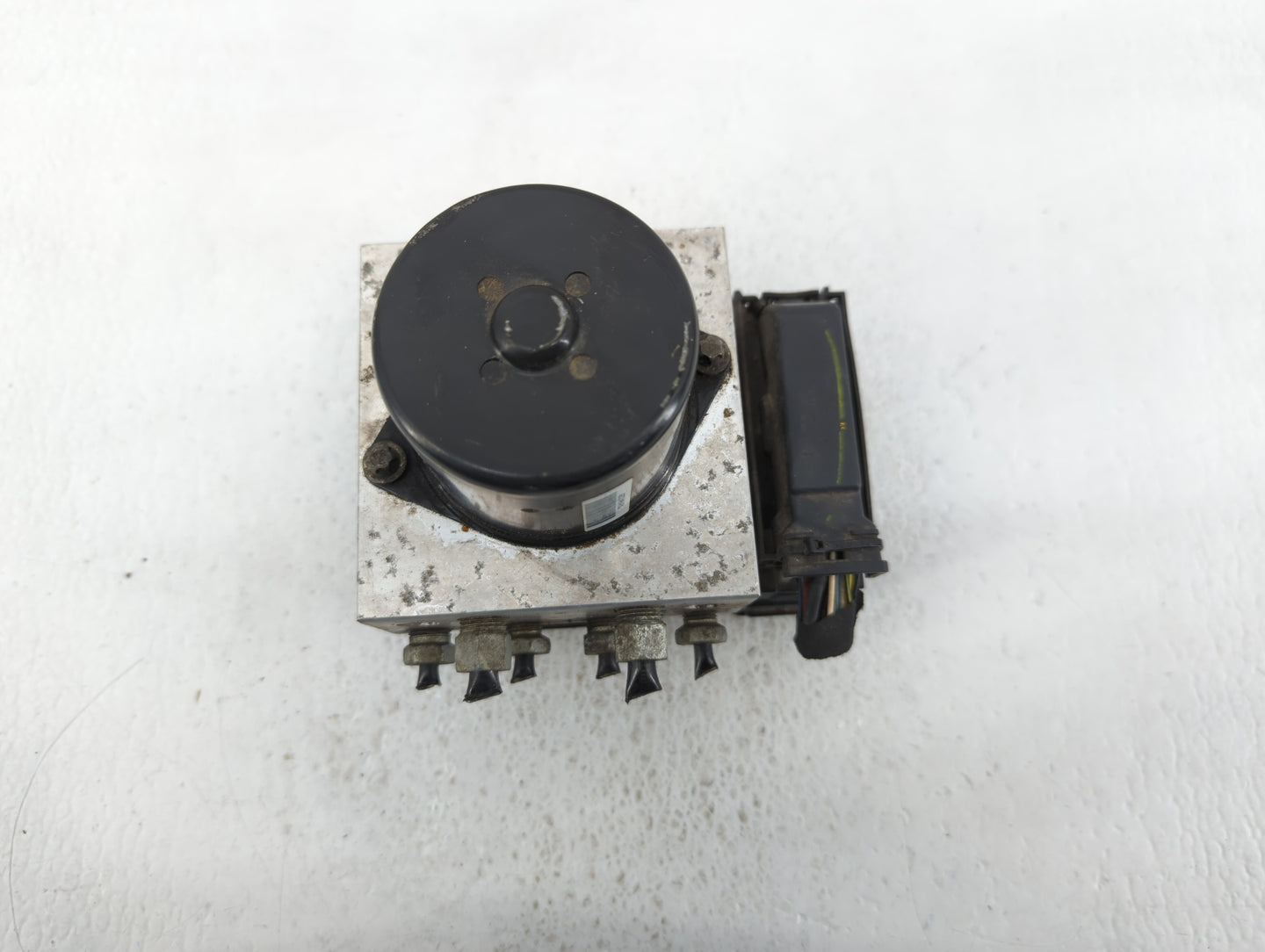 2013-2016 Chevrolet Malibu ABS Pump Control Module Replacement P/N:222863598 Fits Fits 2012 2013 2014 2015 2016 OEM Used Aut