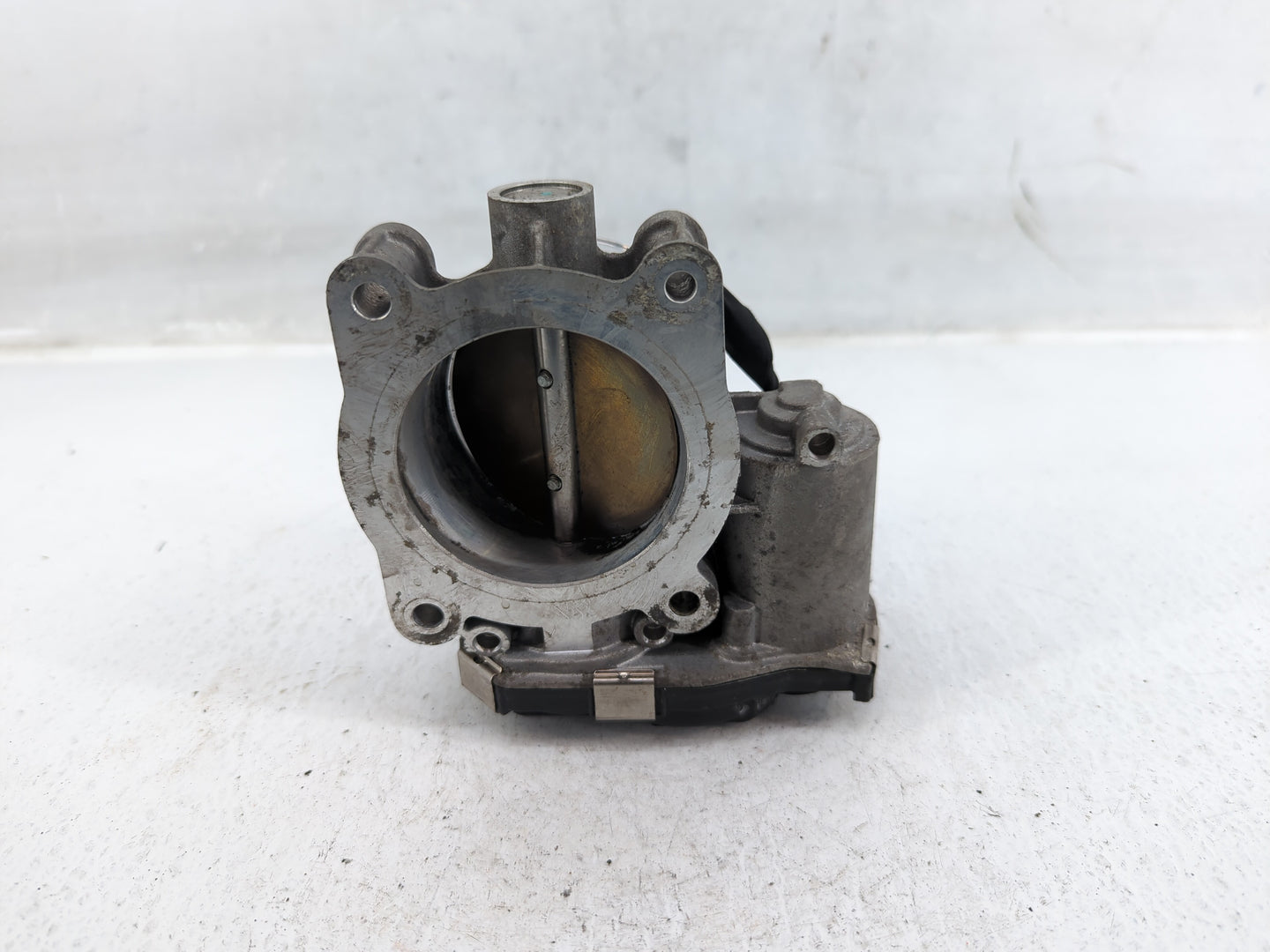 2013-2015 Chevrolet Malibu Throttle Body P/N:12627217DA Fits Fits 2013 2014 2015 2017 2018 2019 2020 OEM Used Auto Parts - O