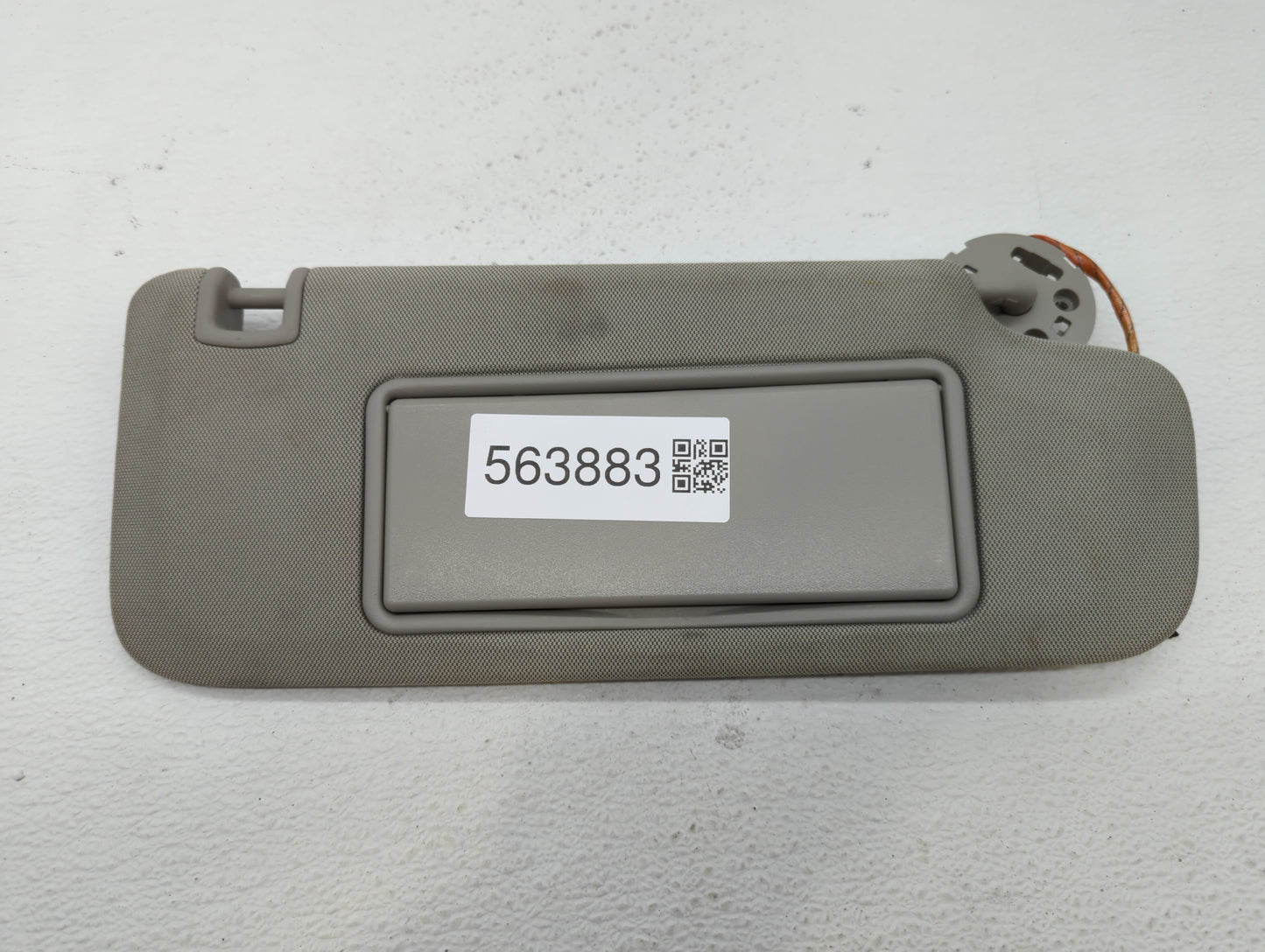 2013-2016 Chevrolet Malibu Sun Visor Shade Replacement Passenger Right Mirror Fits Fits 2013 2014 2015 2016 OEM Used Auto Pa