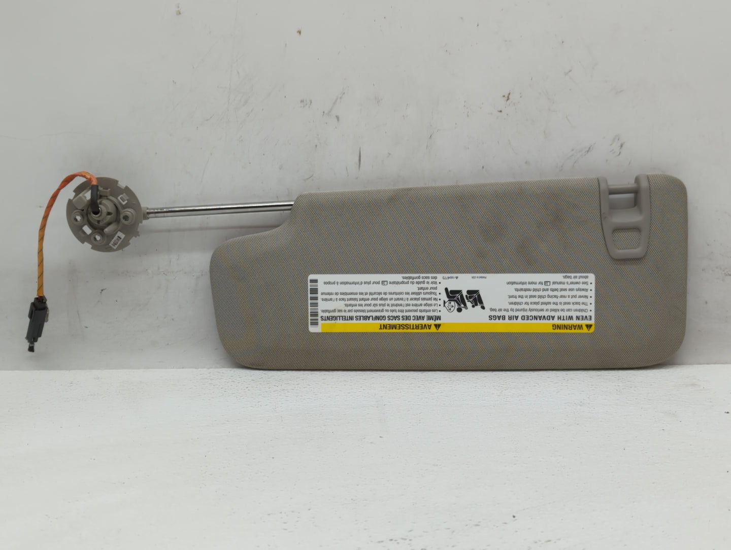 2013-2016 Chevrolet Malibu Sun Visor Shade Replacement Passenger Right Mirror Fits Fits 2013 2014 2015 2016 OEM Used Auto Pa