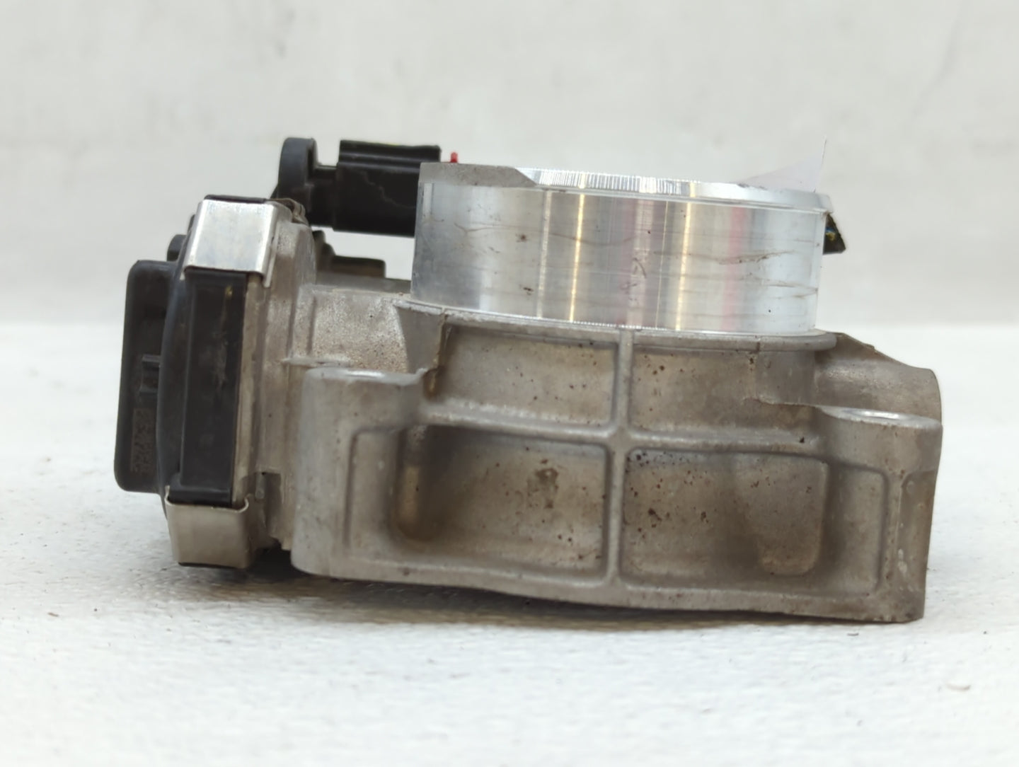 2013-2015 Chevrolet Malibu Throttle Body P/N:12627217DA Fits Fits 2013 2014 2015 2017 2018 2019 2020 OEM Used Auto Parts - O