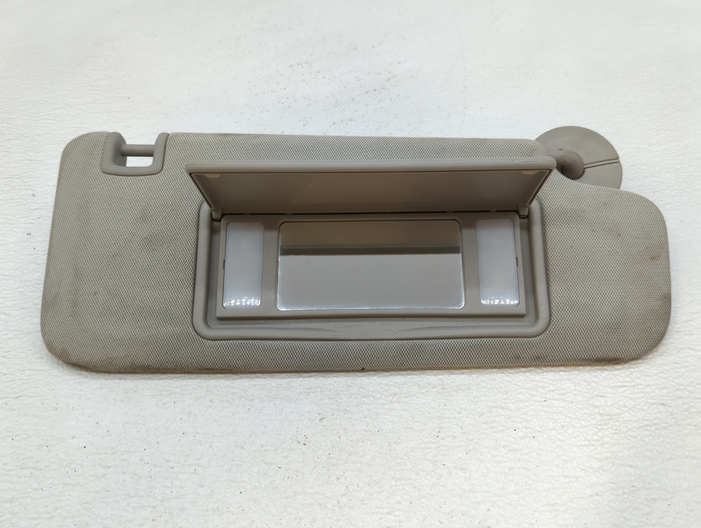 2013-2016 Chevrolet Malibu Sun Visor Shade Replacement Passenger Right Mirror Fits Fits 2013 2014 2015 2016 OEM Used Auto Pa