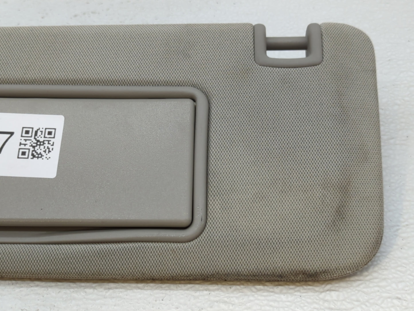 2013-2016 Chevrolet Malibu Sun Visor Shade Replacement Driver Left Mirror Fits Fits 2013 2014 2015 2016 OEM Used Auto Parts 