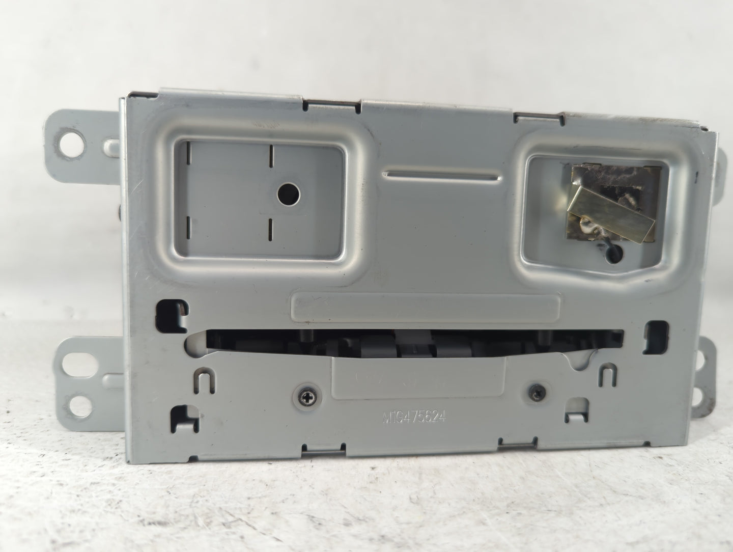 2014-2016 Chevrolet Malibu Am Fm Cd Player Radio Receiver - Oemusedautoparts1.com