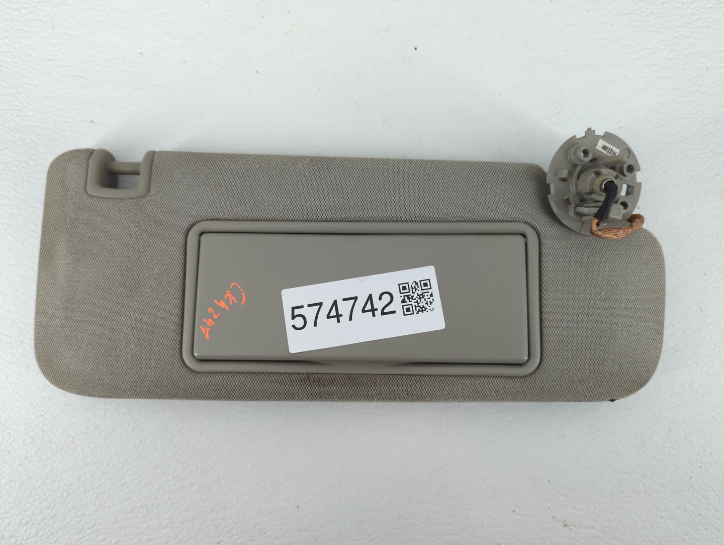 2013-2016 Chevrolet Malibu Sun Visor Shade Replacement Passenger Right Mirror Fits Fits 2013 2014 2015 2016 OEM Used Auto Pa