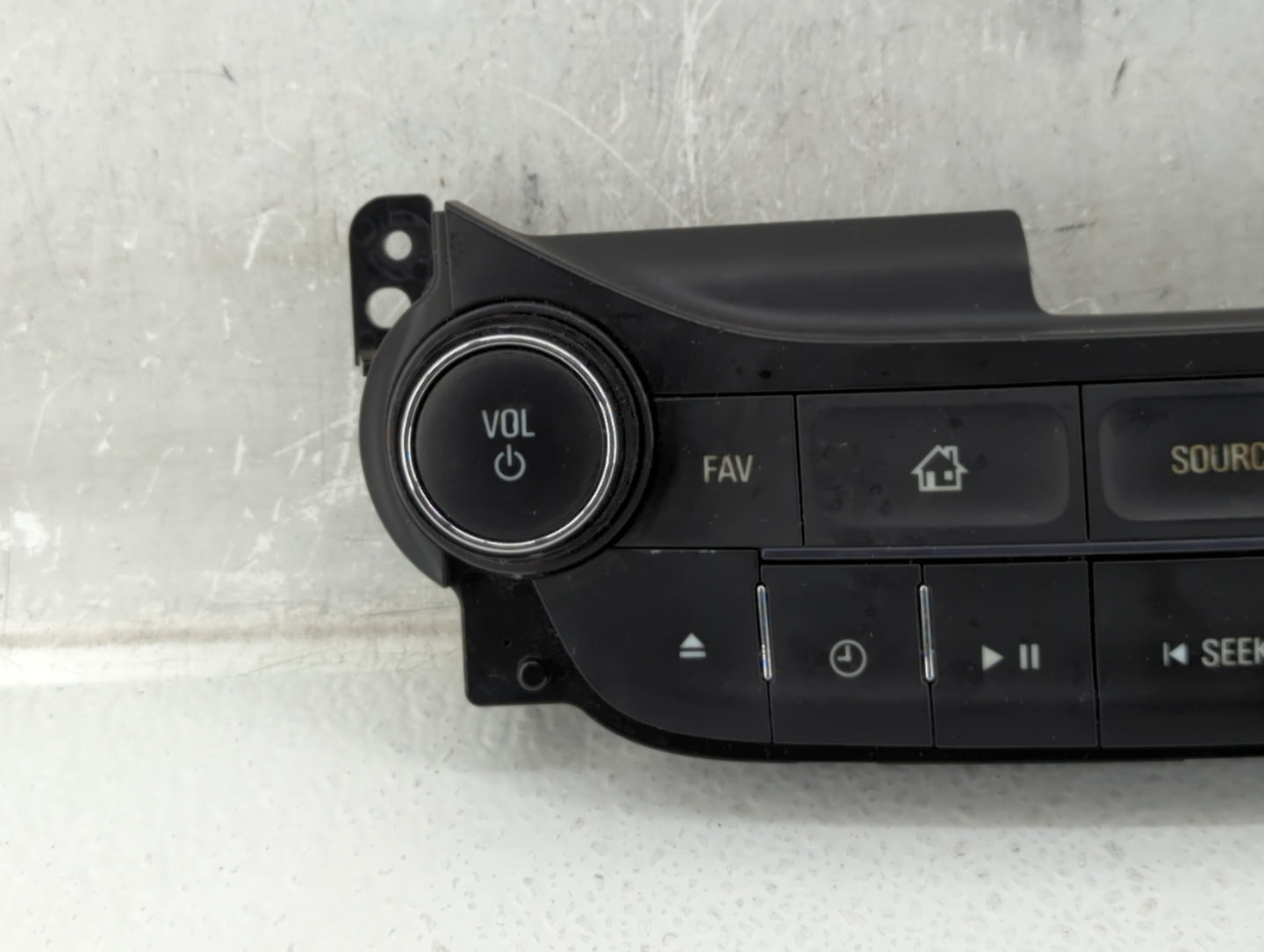 2014-2016 Chevrolet Malibu Radio Control Panel - Oemusedautoparts1.com