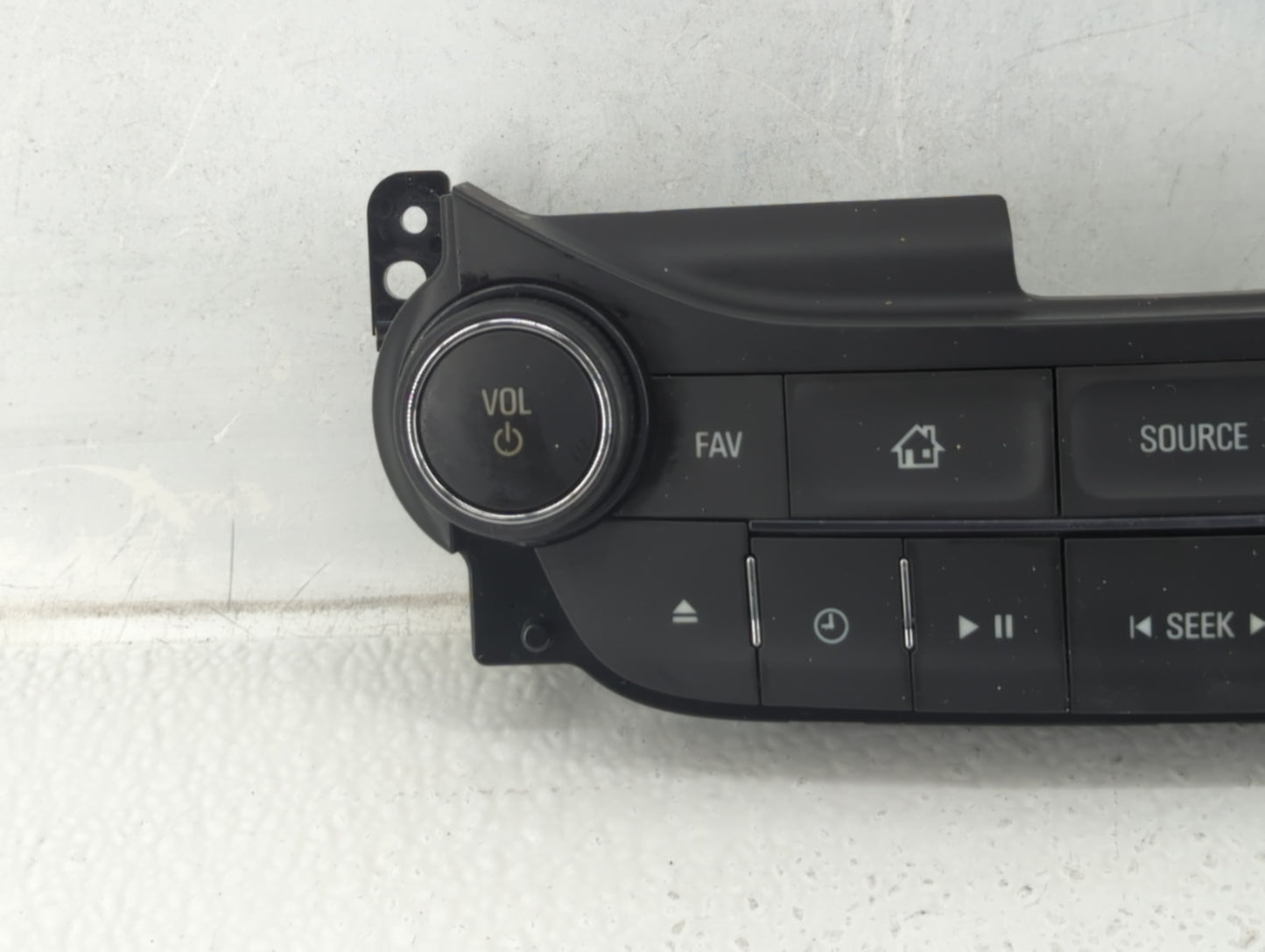 2014-2016 Chevrolet Malibu Radio Control Panel - Oemusedautoparts1.com