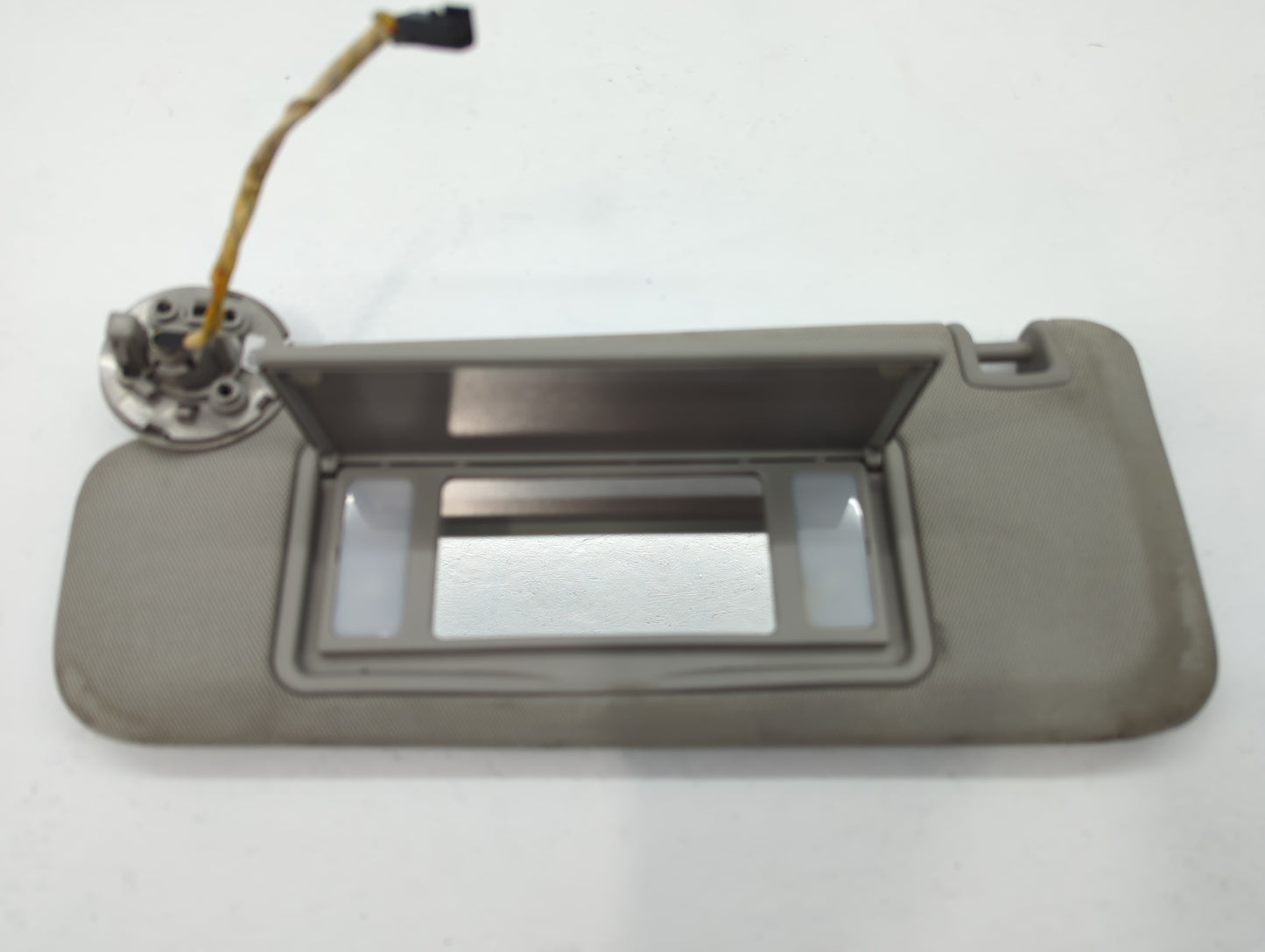 2013-2016 Chevrolet Malibu Sun Visor Shade Replacement Passenger Right Mirror Fits Fits 2013 2014 2015 2016 OEM Used Auto Pa