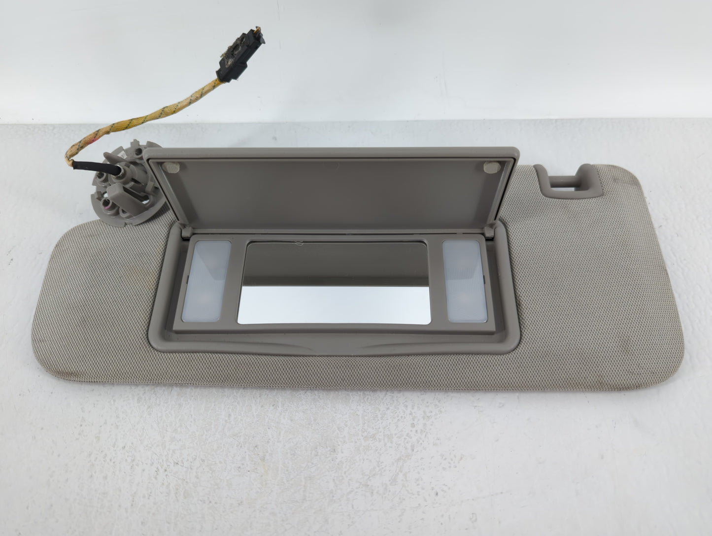 2013-2016 Chevrolet Malibu Sun Visor Shade Replacement Passenger Right Mirror Fits Fits 2013 2014 2015 2016 OEM Used Auto Pa