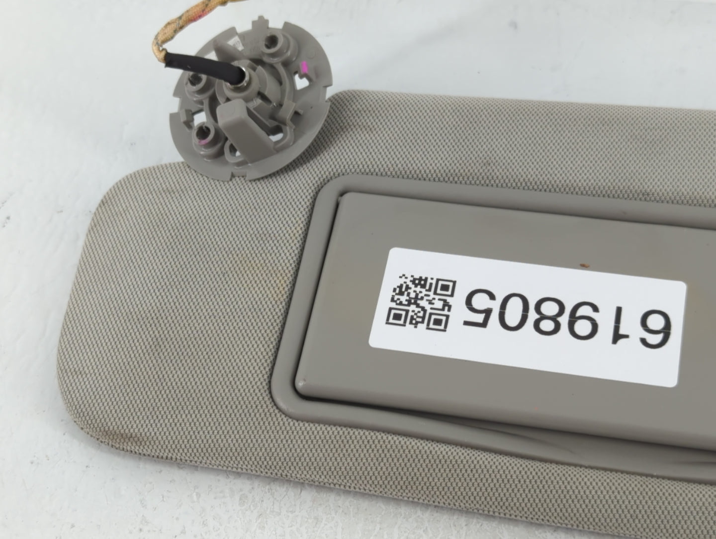 2013-2016 Chevrolet Malibu Sun Visor Shade Replacement Passenger Right Mirror Fits Fits 2013 2014 2015 2016 OEM Used Auto Pa