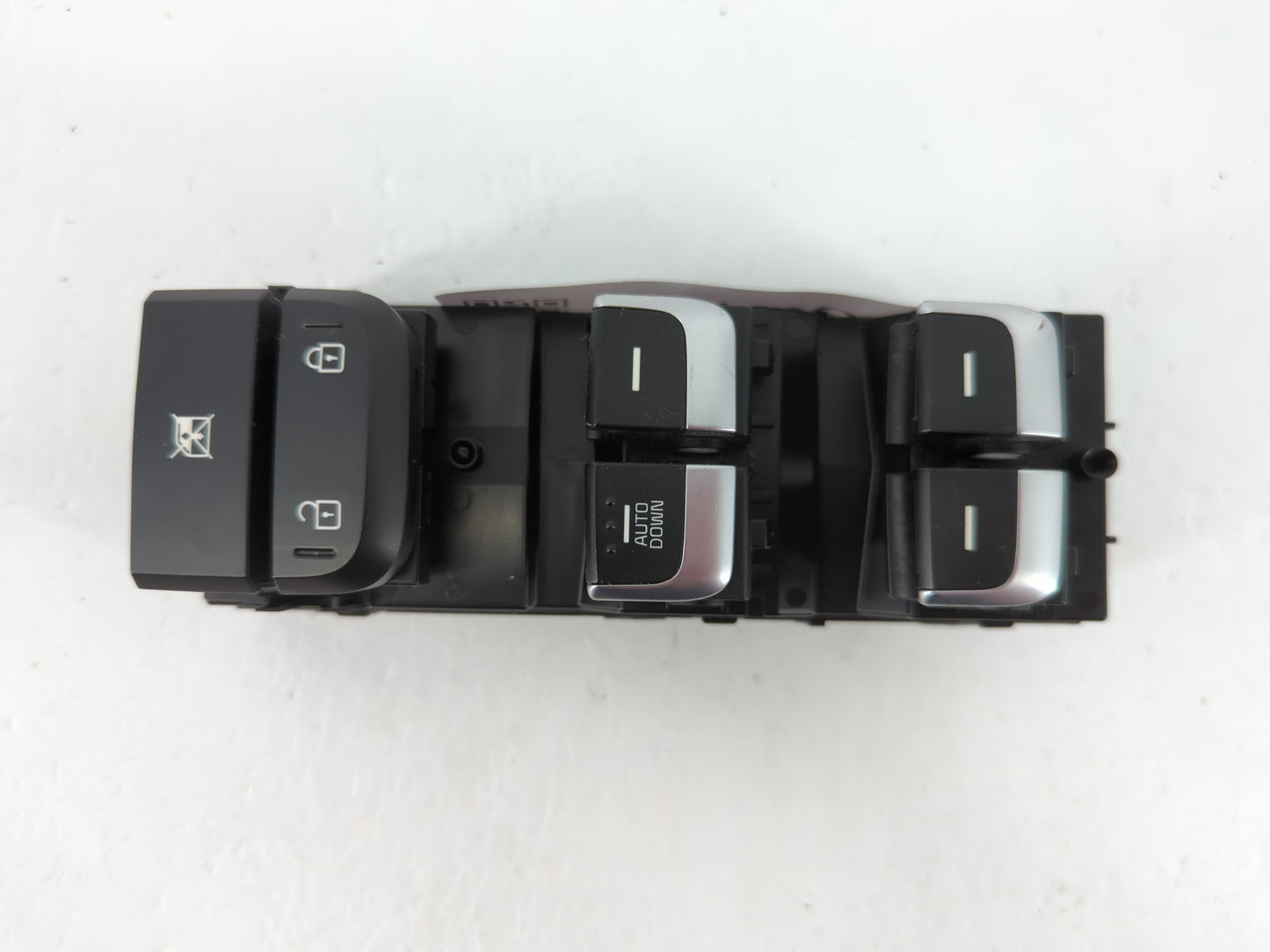 2015 Chevrolet Malibu Master Power Window Switch Replacement Driver Side Left P/N:93570-D9300 T5R0734 Fits OEM Used Auto Par