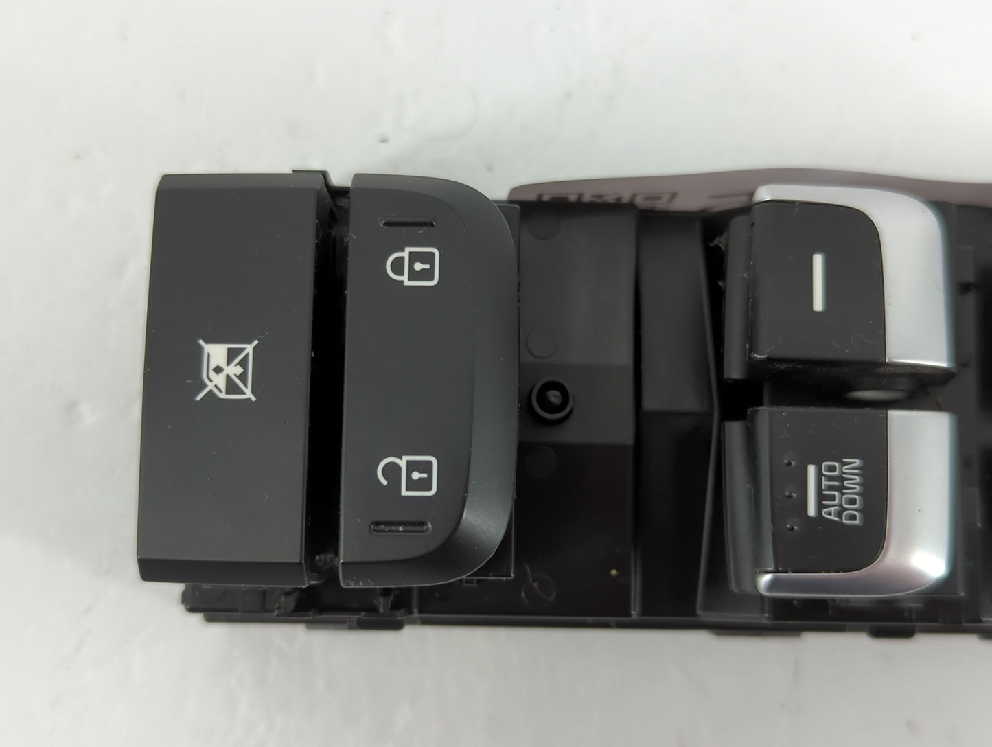 2015 Chevrolet Malibu Master Power Window Switch Replacement Driver Side Left P/N:93570-D9300 T5R0734 Fits OEM Used Auto Par