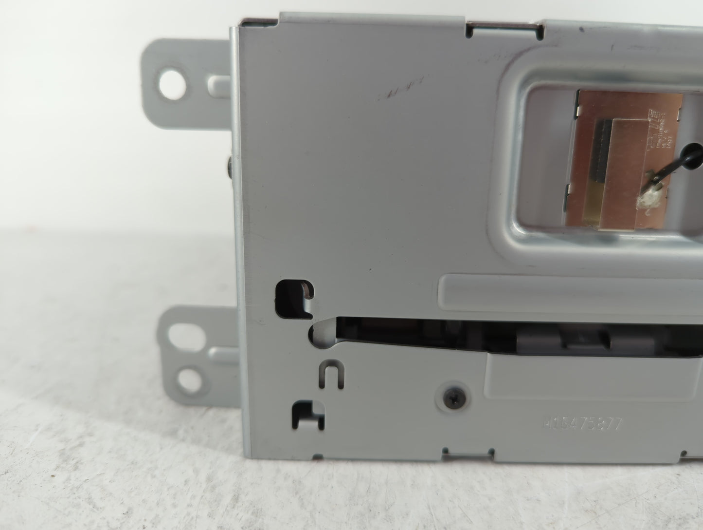 2014-2016 Chevrolet Malibu Am Fm Cd Player Radio Receiver - Oemusedautoparts1.com