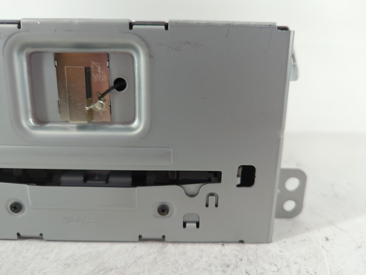 2014-2016 Chevrolet Malibu Am Fm Cd Player Radio Receiver - Oemusedautoparts1.com