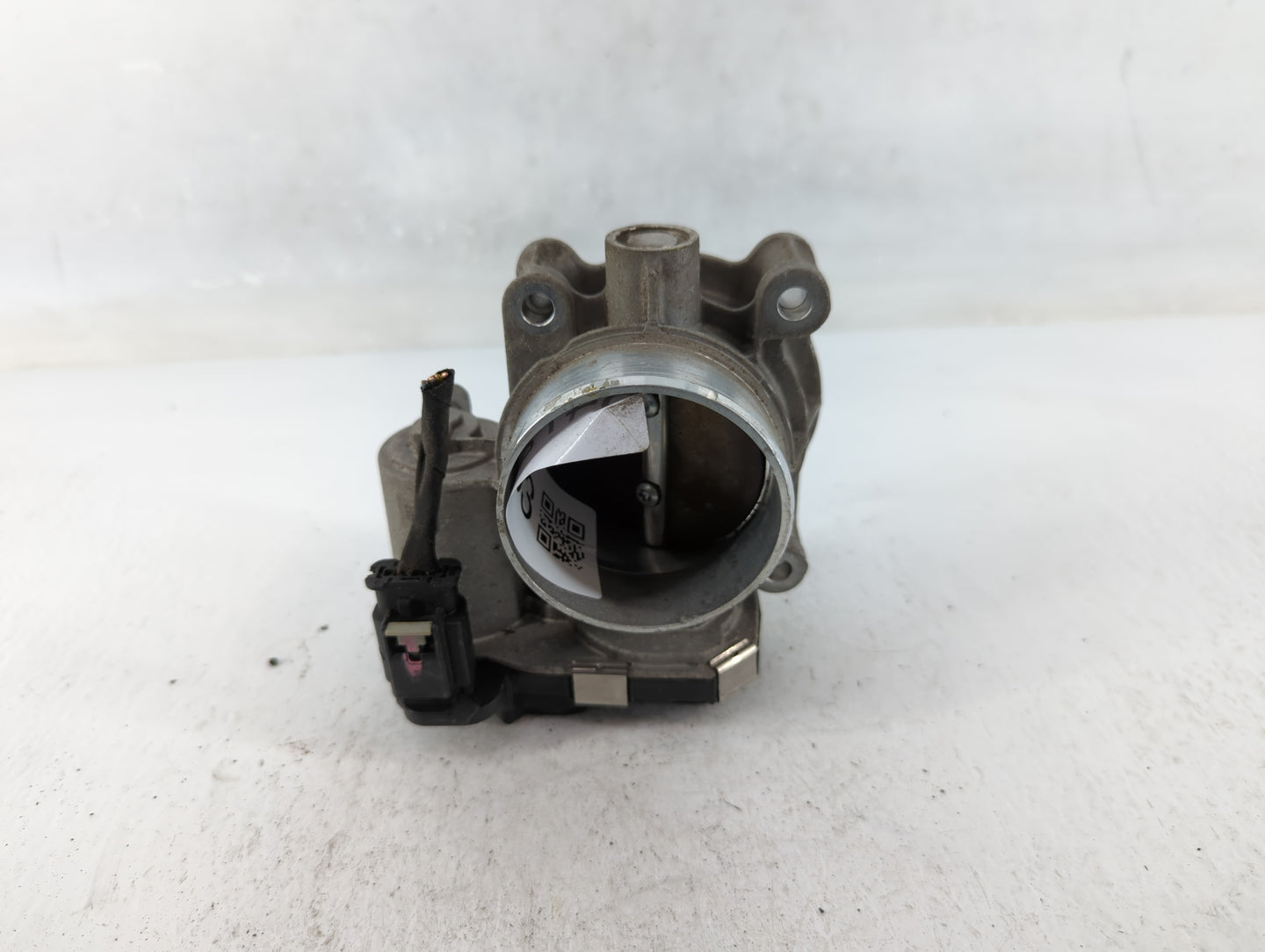 2013-2015 Chevrolet Malibu Throttle Body P/N:12627217DA Fits Fits 2013 2014 2015 2017 2018 2019 2020 OEM Used Auto Parts - O