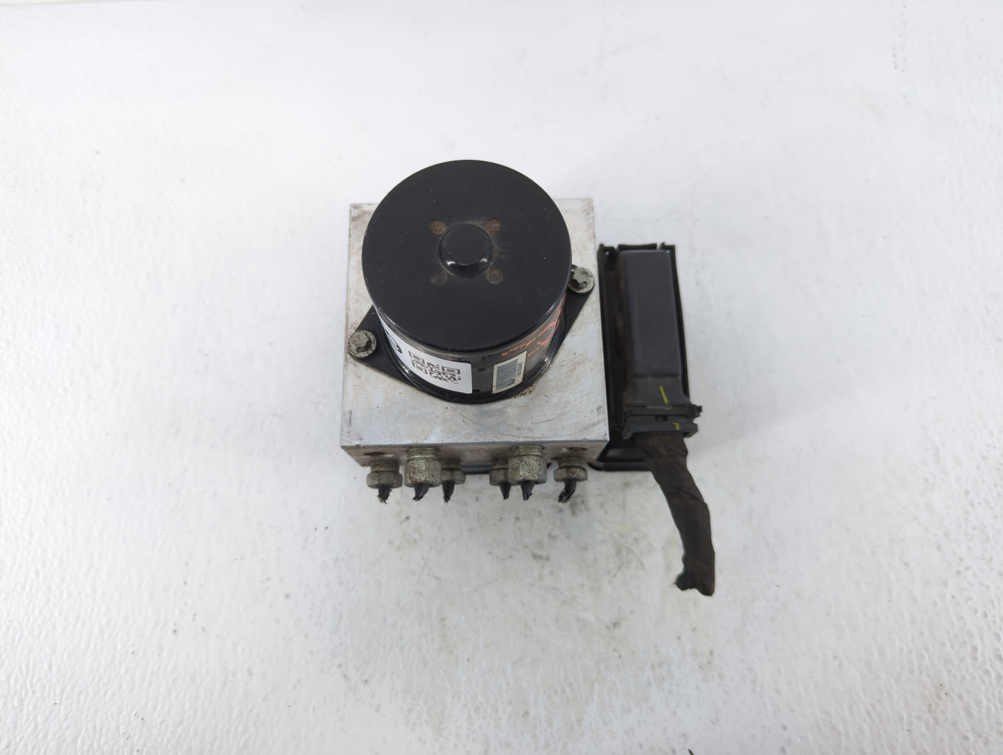 2013-2016 Chevrolet Malibu ABS Pump Control Module Replacement P/N:22863598 Fits Fits 2012 2013 2014 2015 2016 OEM Used Auto