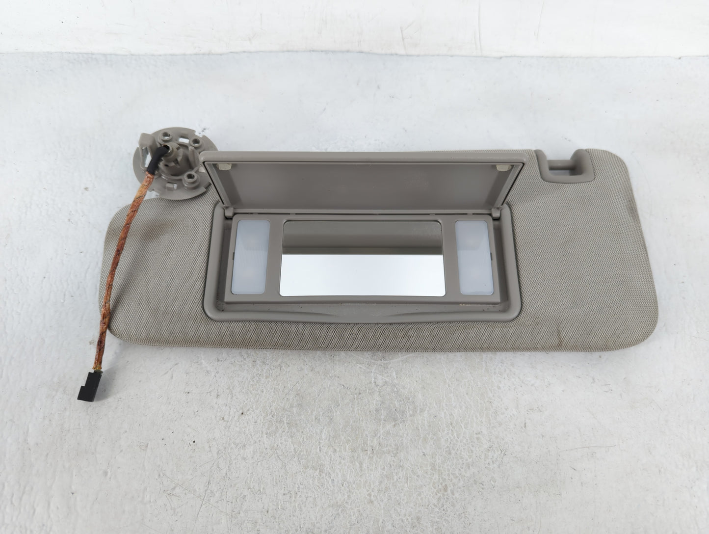 2013-2016 Chevrolet Malibu Sun Visor Shade Replacement Driver Left Mirror Fits Fits 2013 2014 2015 2016 OEM Used Auto Parts 