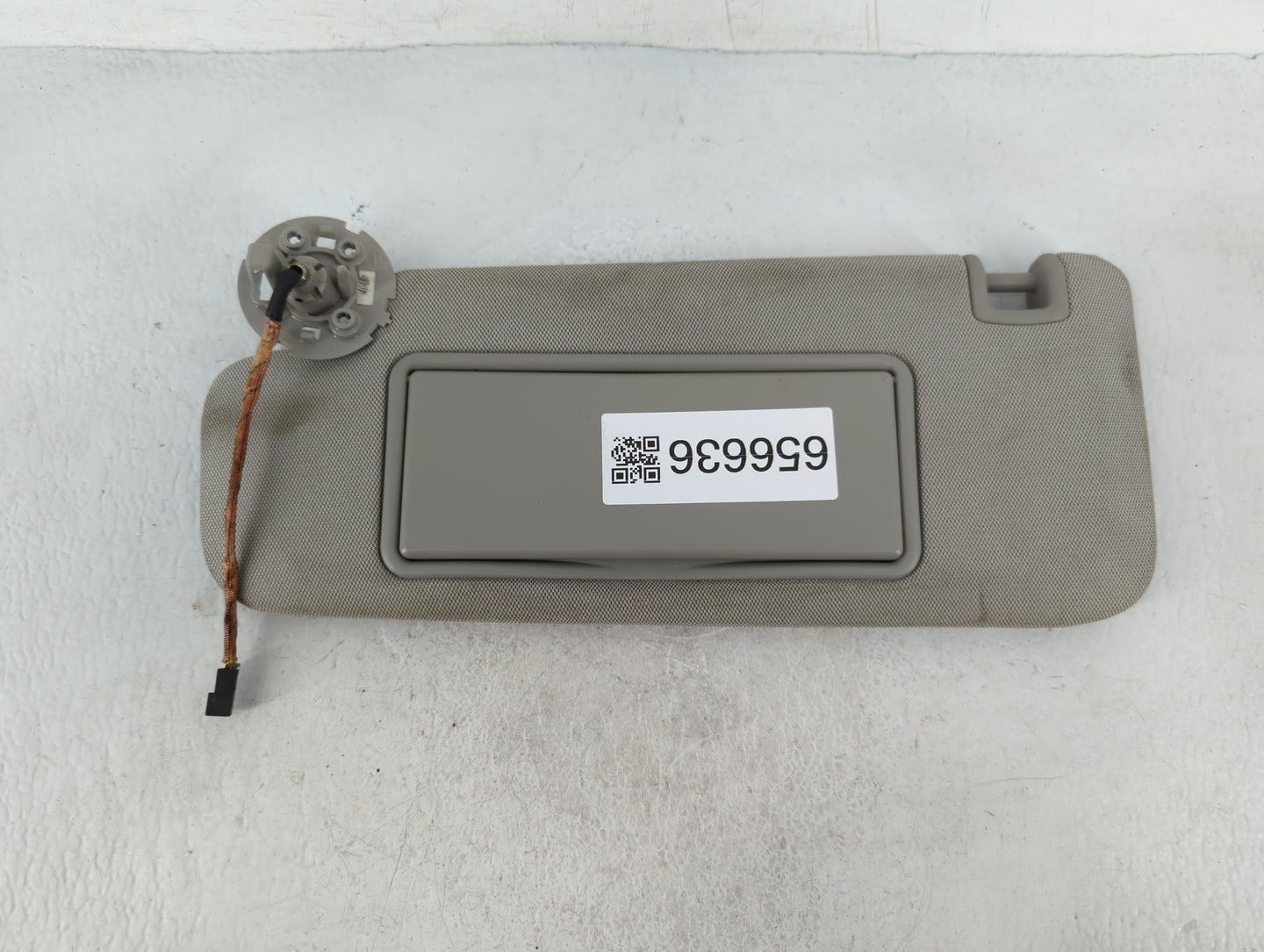 2013-2016 Chevrolet Malibu Sun Visor Shade Replacement Driver Left Mirror Fits Fits 2013 2014 2015 2016 OEM Used Auto Parts 