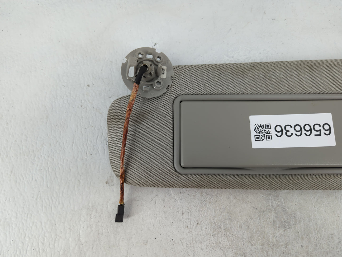 2013-2016 Chevrolet Malibu Sun Visor Shade Replacement Driver Left Mirror Fits Fits 2013 2014 2015 2016 OEM Used Auto Parts 