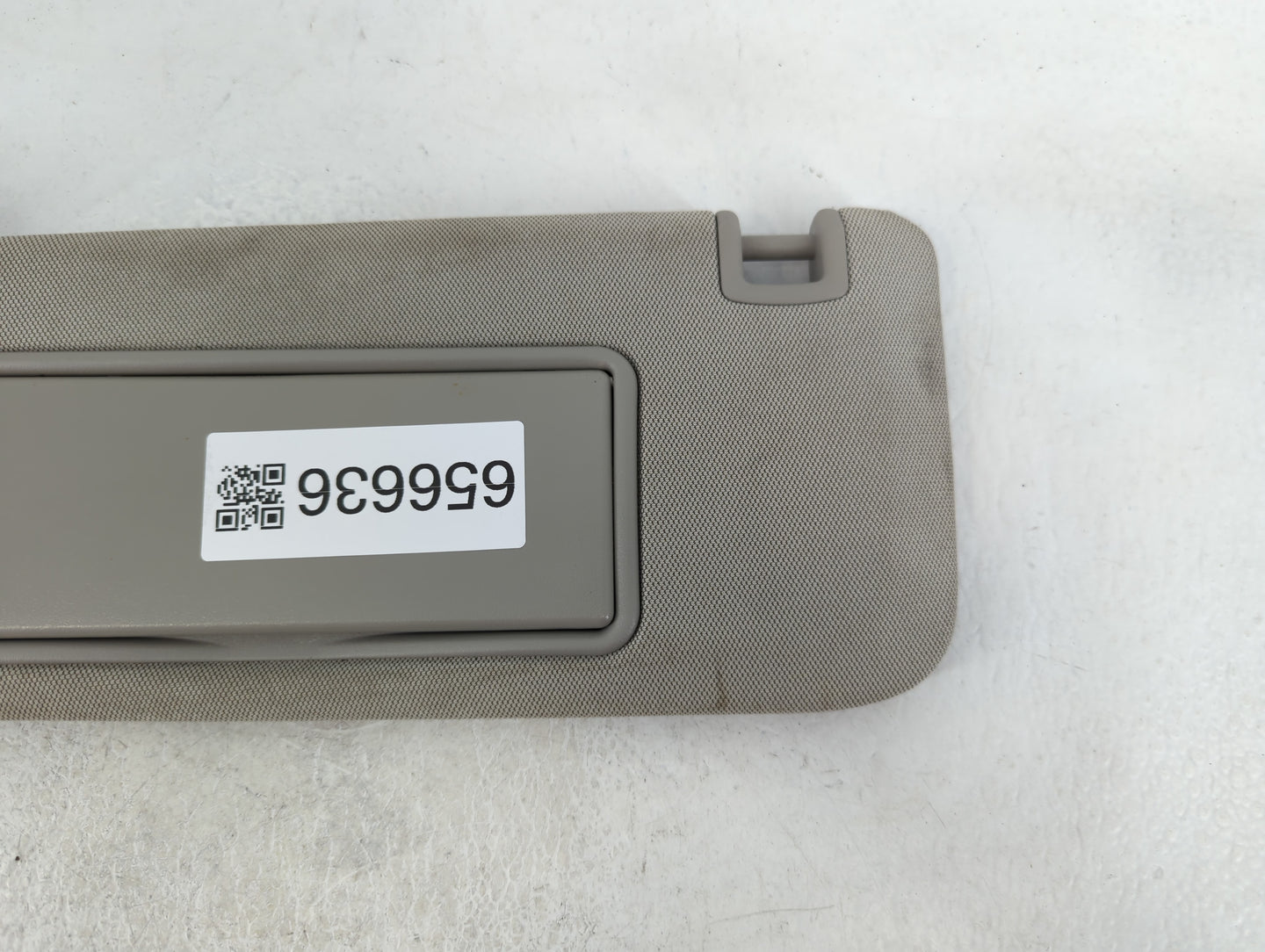 2013-2016 Chevrolet Malibu Sun Visor Shade Replacement Driver Left Mirror Fits Fits 2013 2014 2015 2016 OEM Used Auto Parts 