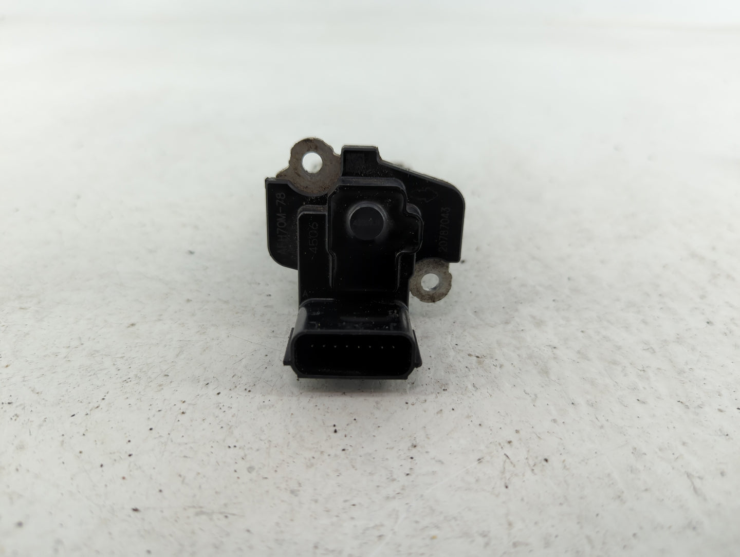 2013-2016 Chevrolet Malibu Mass Air Flow Meter Maf - Oemusedautoparts1.com