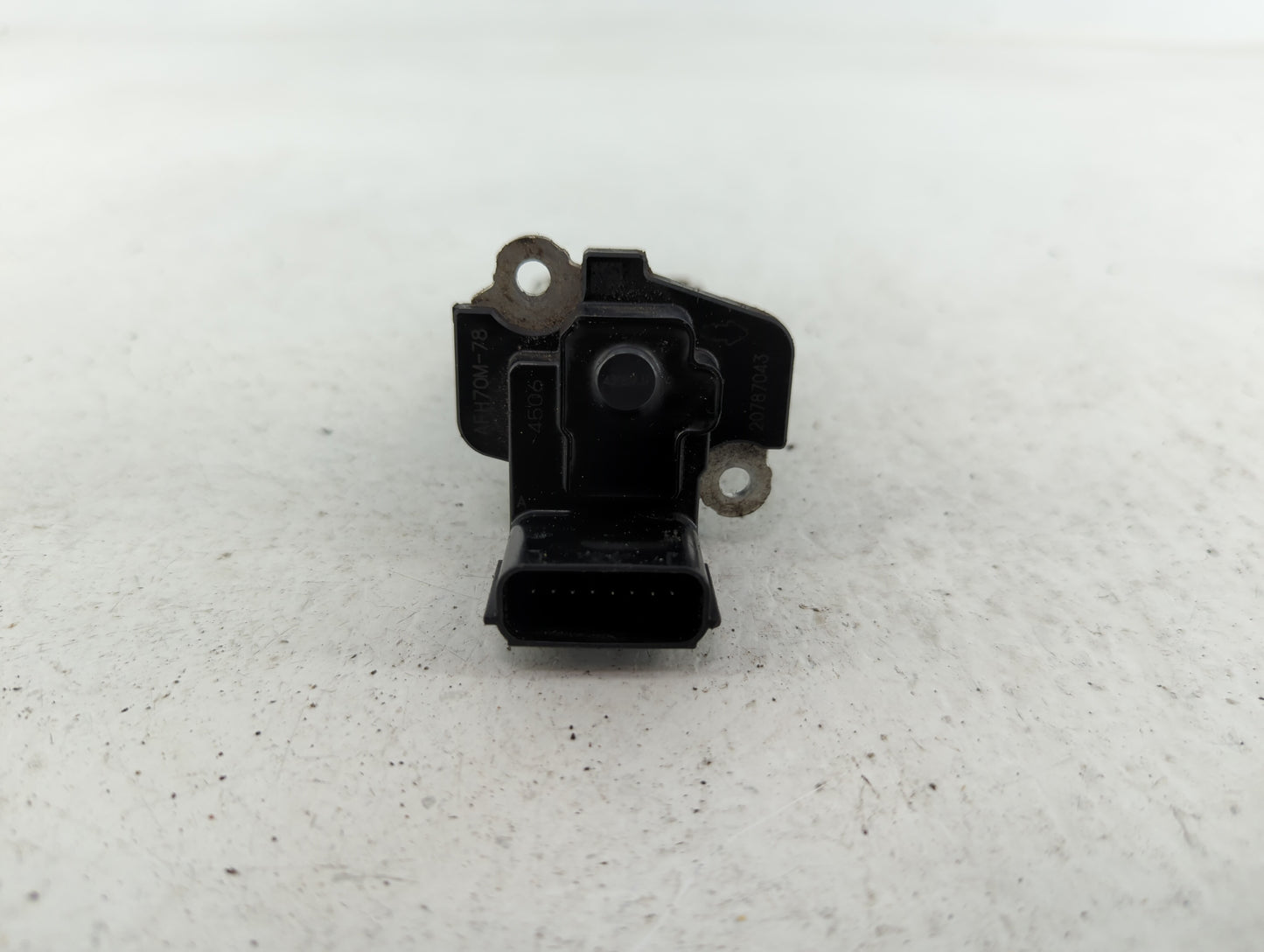 2013-2016 Chevrolet Malibu Mass Air Flow Meter Maf - Oemusedautoparts1.com