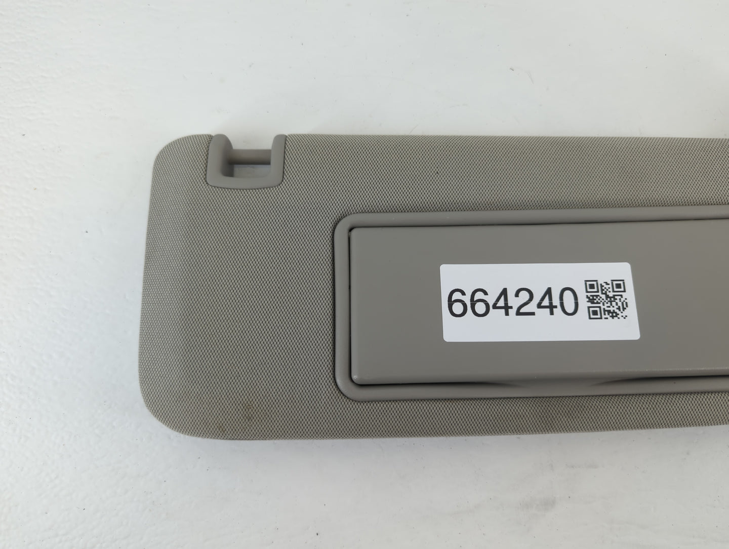 2013-2016 Chevrolet Malibu Sun Visor Shade Replacement Passenger Right Mirror Fits Fits 2013 2014 2015 2016 OEM Used Auto Pa