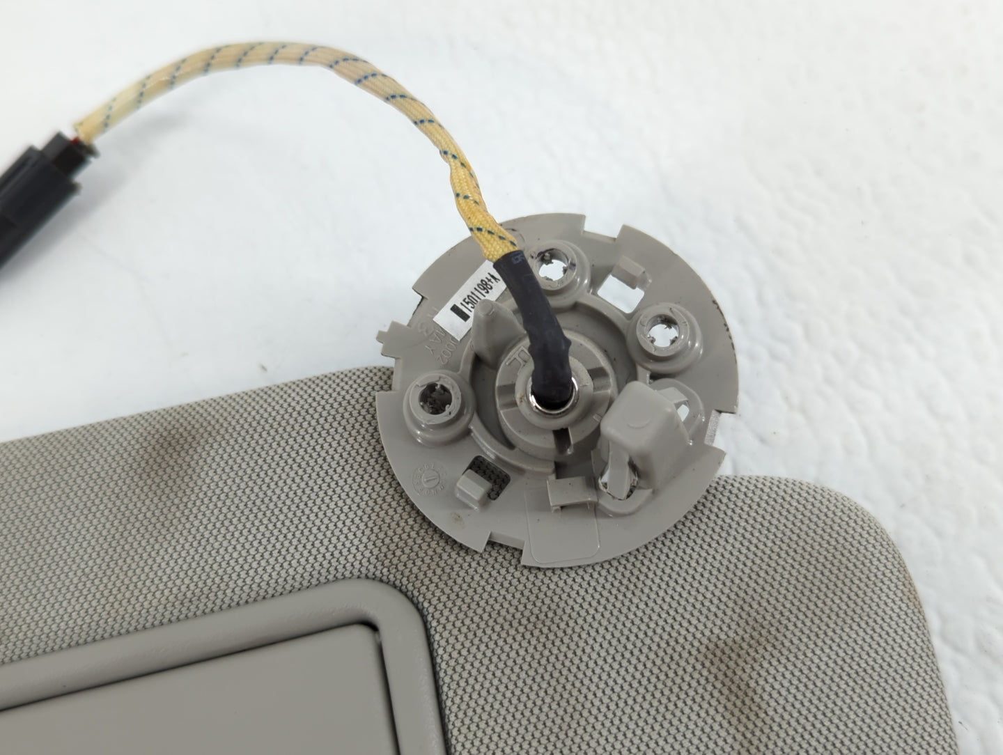 2013-2016 Chevrolet Malibu Sun Visor Shade Replacement Passenger Right Mirror Fits Fits 2013 2014 2015 2016 OEM Used Auto Pa