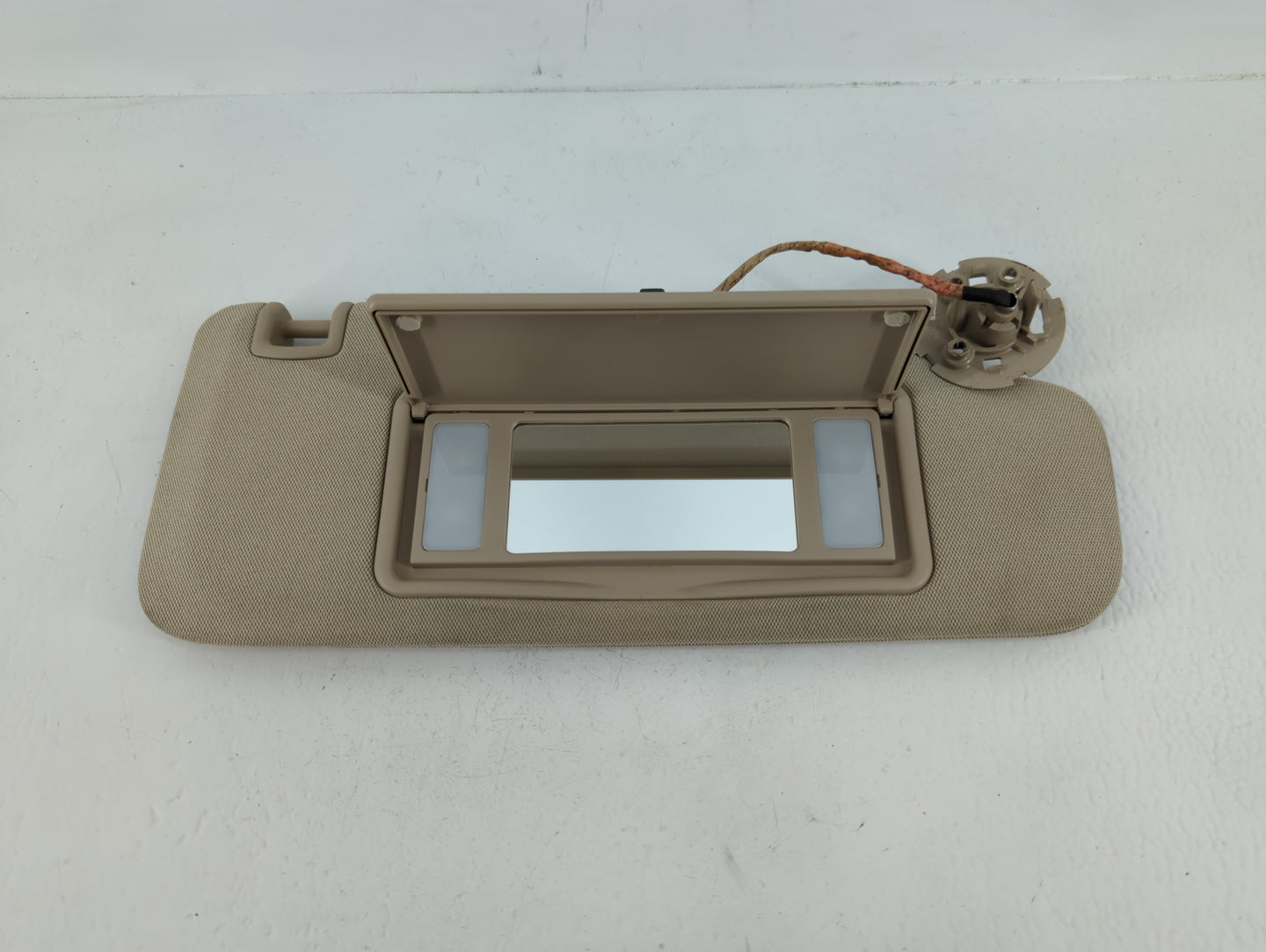 2013-2016 Chevrolet Malibu Sun Visor Shade Replacement Passenger Right Mirror Fits Fits 2013 2014 2015 2016 OEM Used Auto Pa