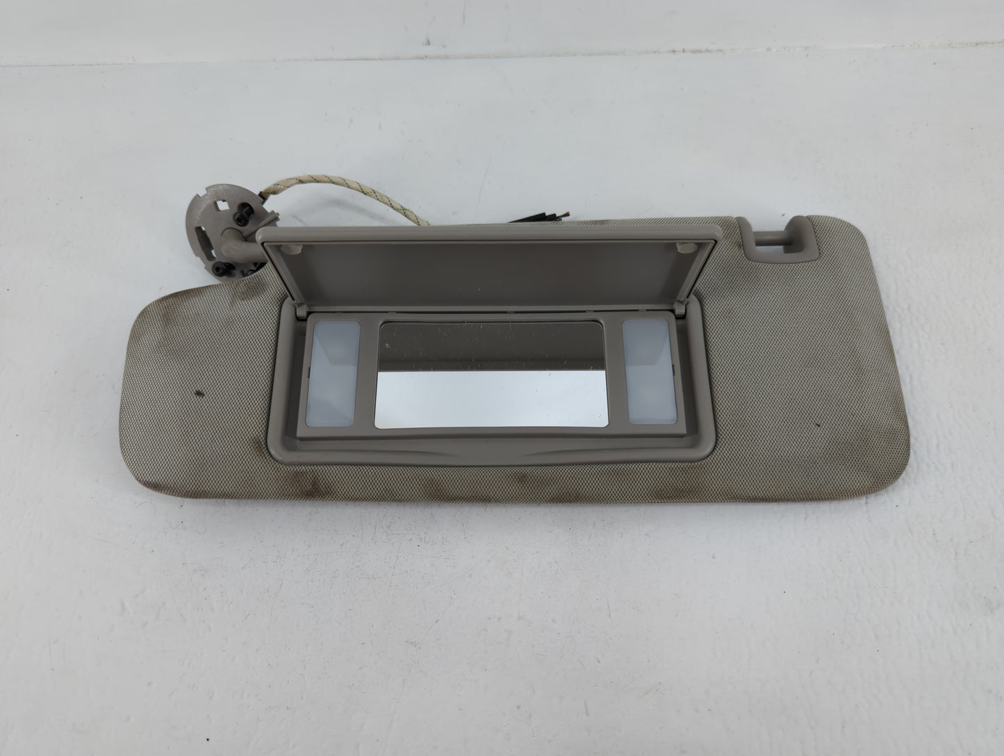 2013-2016 Chevrolet Malibu Sun Visor Shade Replacement Driver Left Mirror Fits Fits 2013 2014 2015 2016 OEM Used Auto Parts 