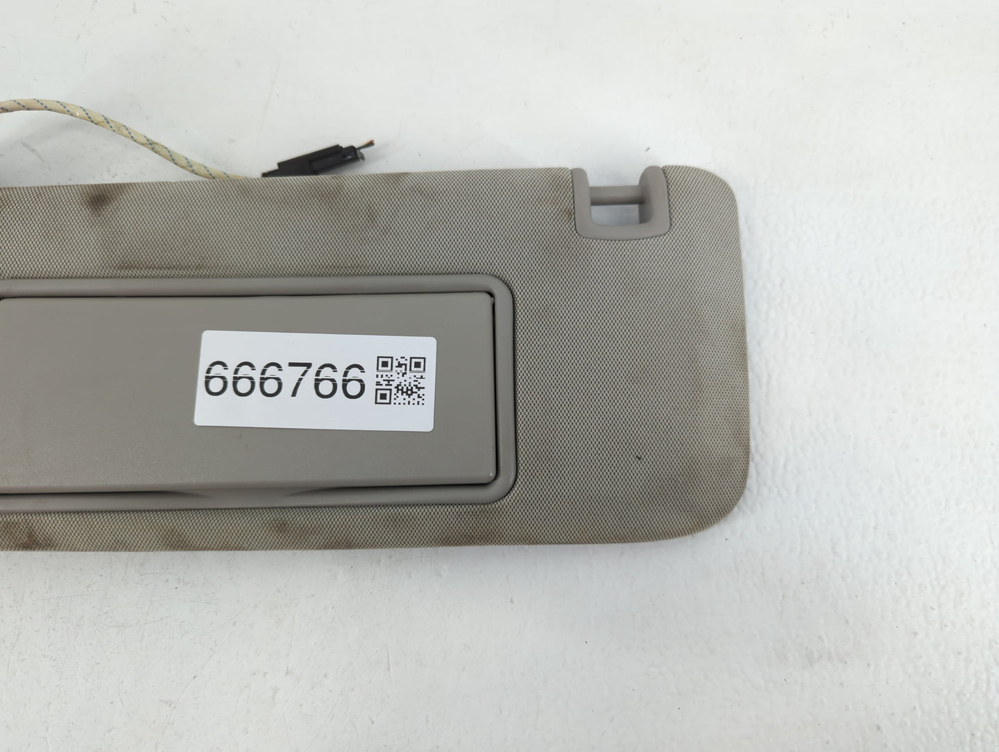 2013-2016 Chevrolet Malibu Sun Visor Shade Replacement Driver Left Mirror Fits Fits 2013 2014 2015 2016 OEM Used Auto Parts 